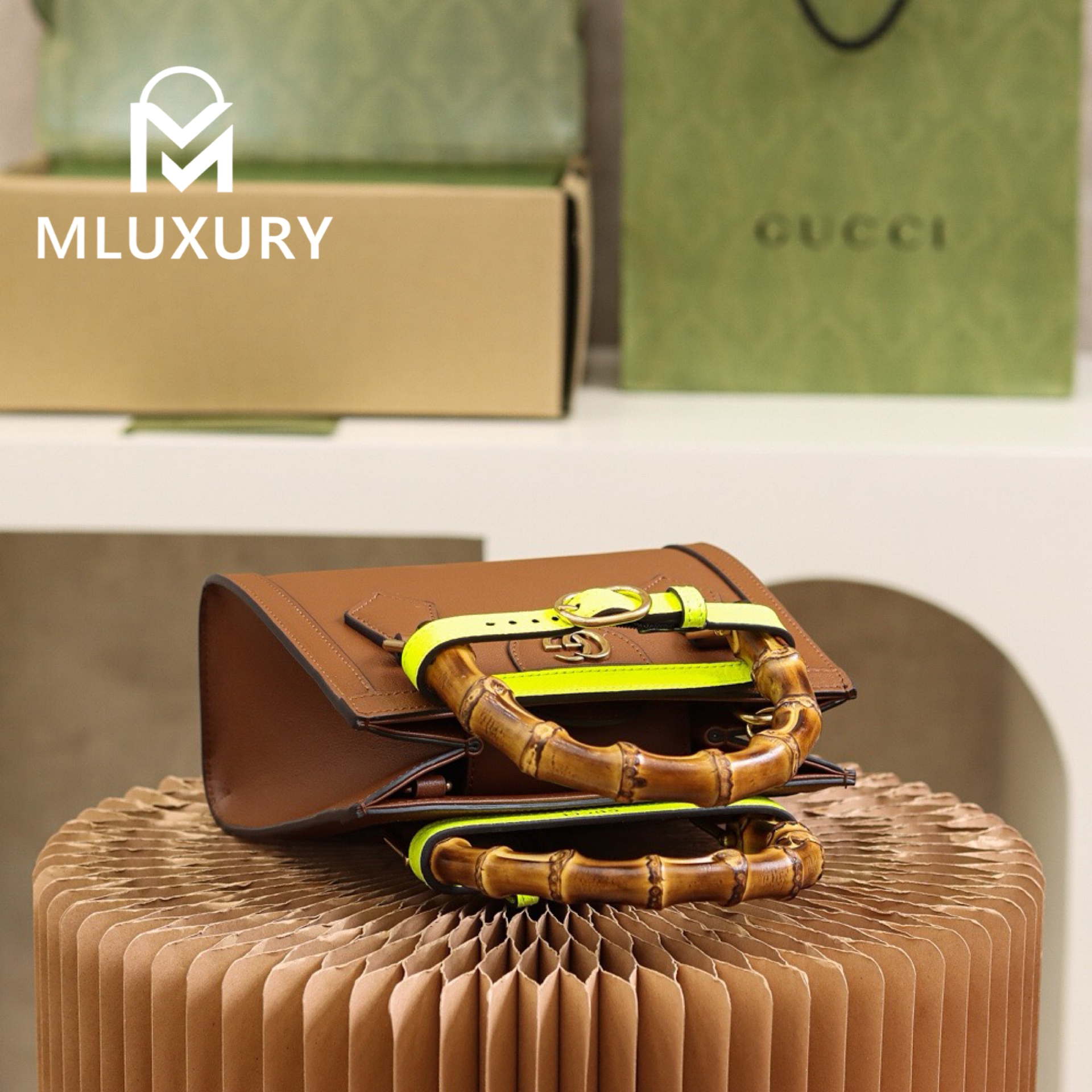 GUCCI Diana Mini, Genuine leather, Brown