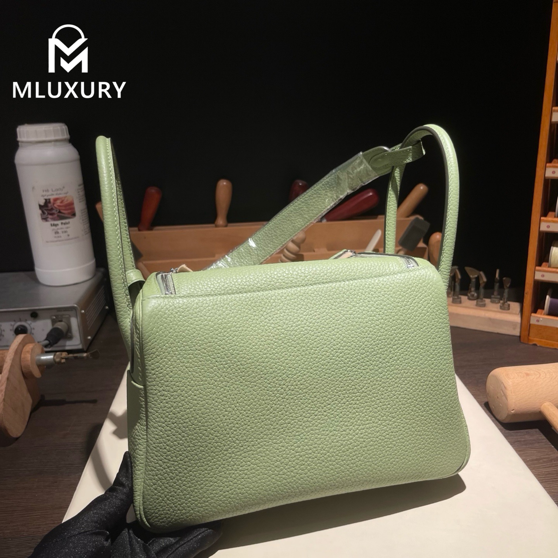 Hermès Lindy 26, Made in France with Remy Carriat TC leather, Avocado green, Silver hardware