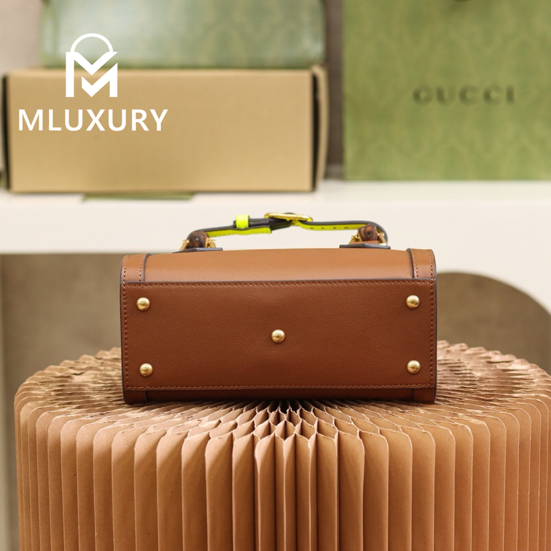 GUCCI Diana Mini, Genuine leather, Brown
