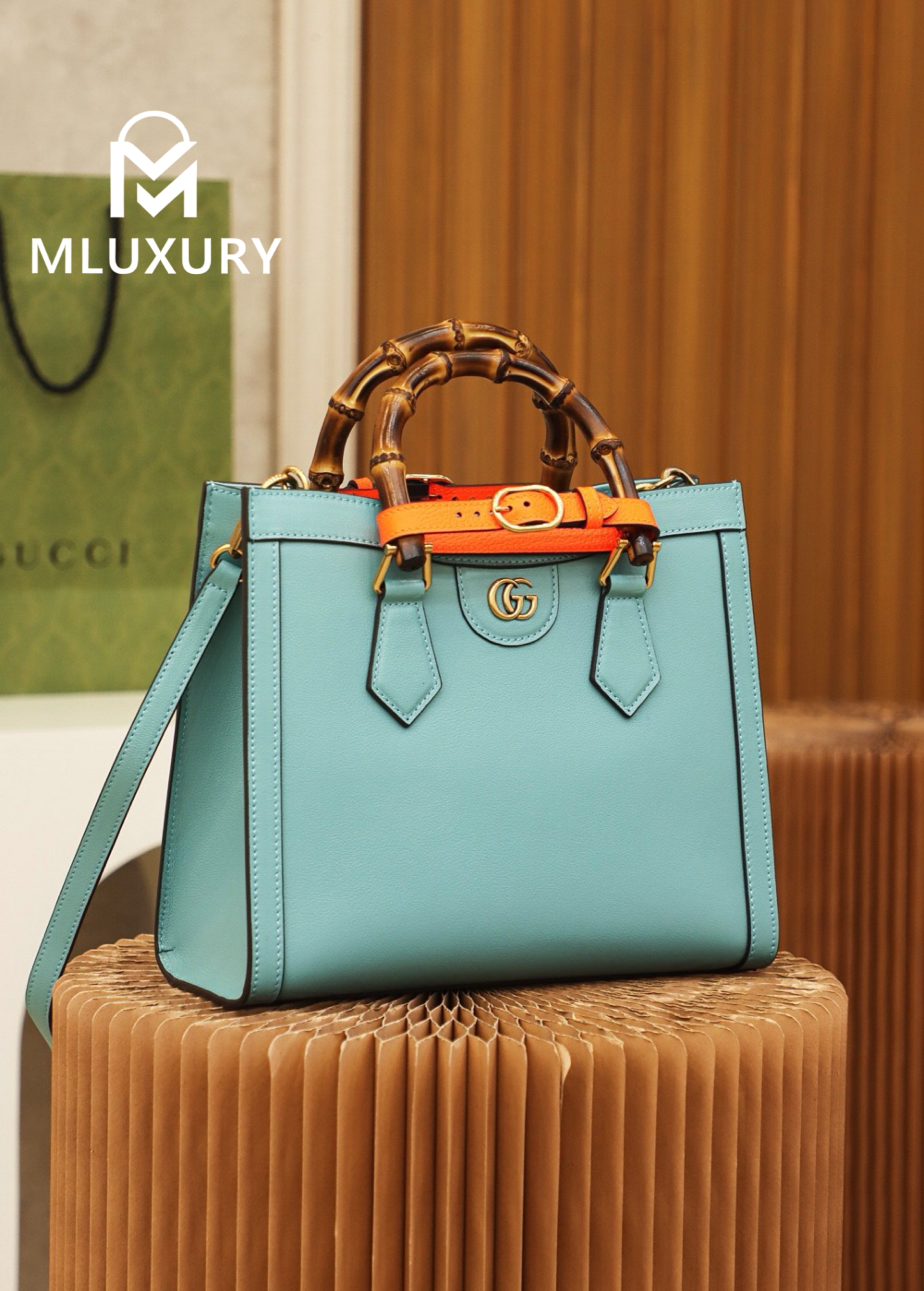 GUCCI Diana Small, Original Leather, Blue