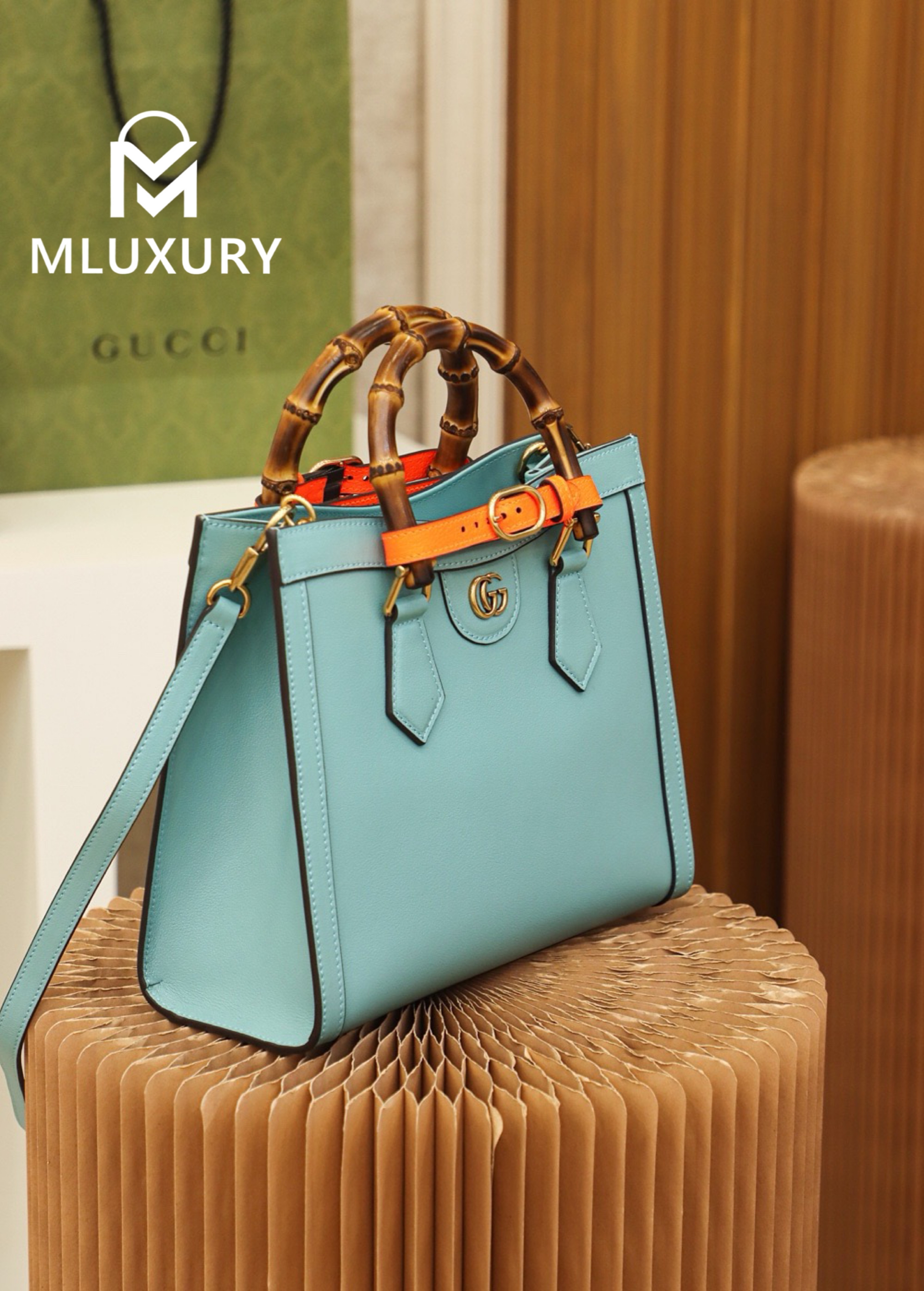GUCCI Diana Small, Original Leather, Blue
