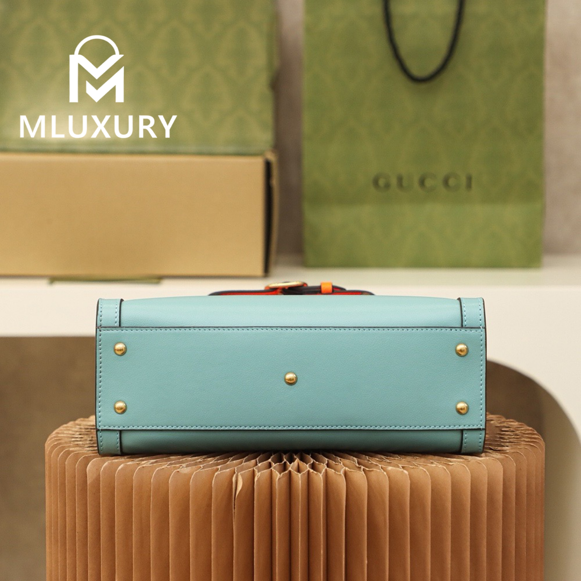 GUCCI Diana Small, Original Leather, Blue