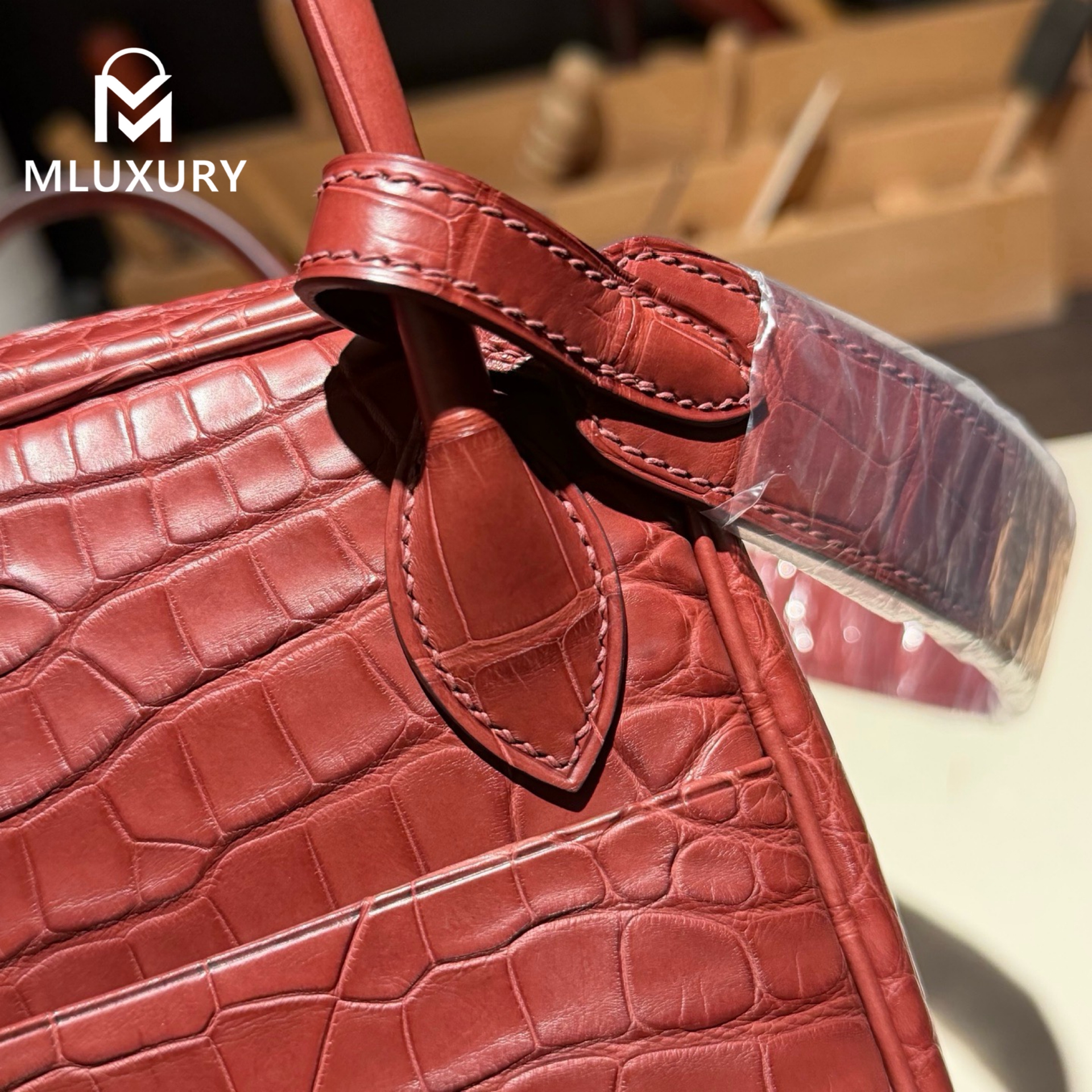 Hermès Mini Lindy II, Matte crocodile leather, Hermès red, 24k gold-plated brass hardware