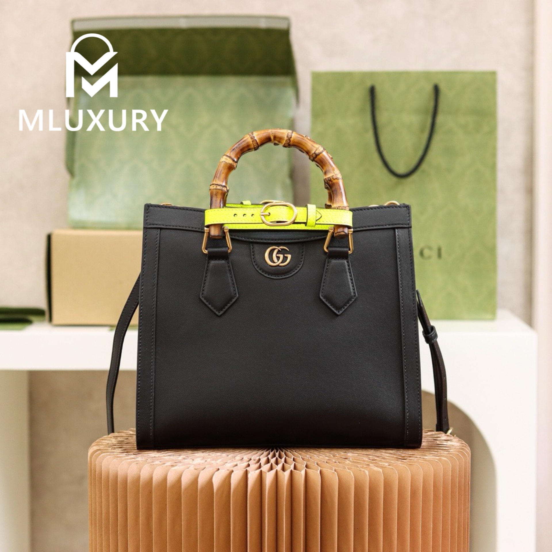 GUCCI Diana Small, Original Leather, Black