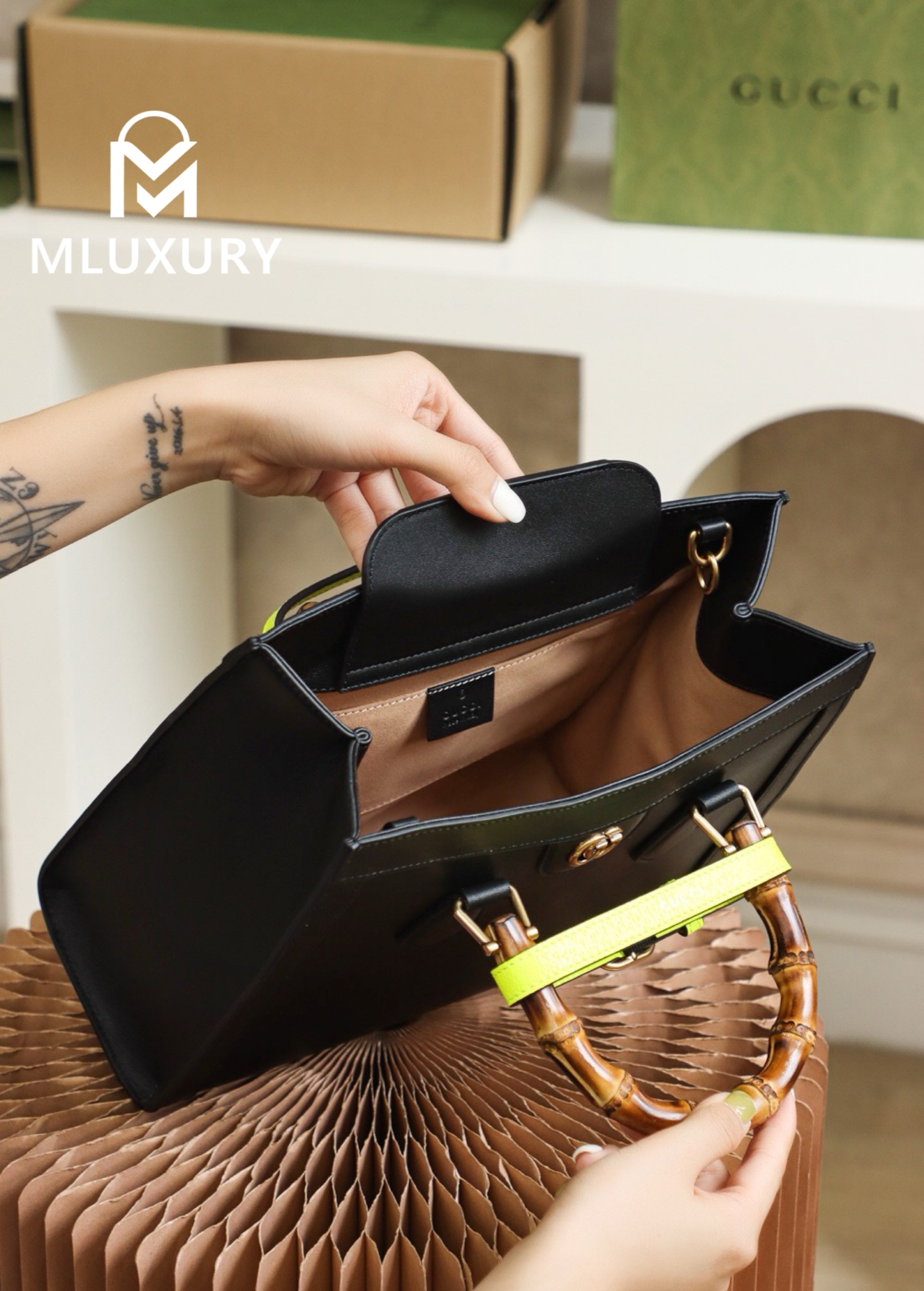 GUCCI Diana Small, Original Leather, Black