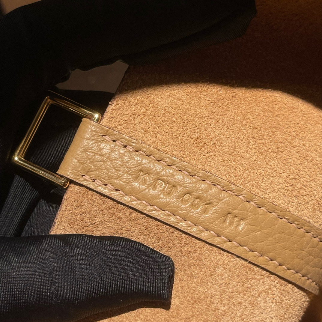 Hermès Picotin 18, Genuine Tc leather, Biscuit color, Silver hardware