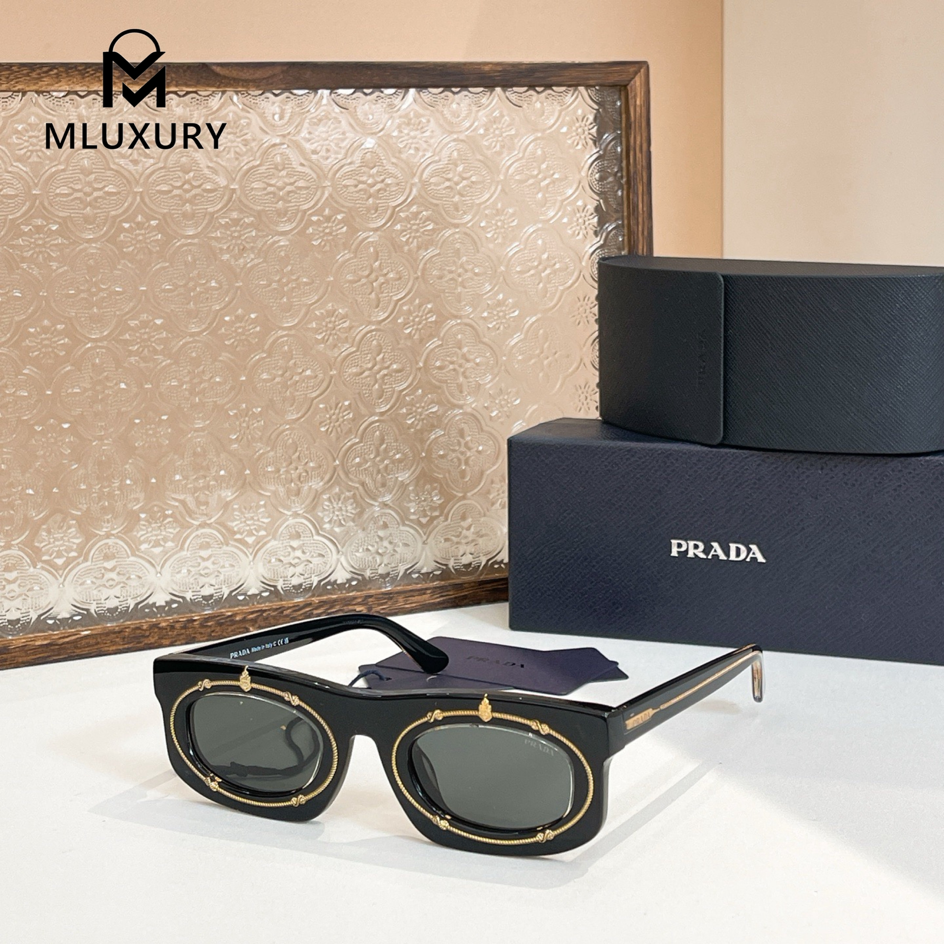 PRADA PRB02S