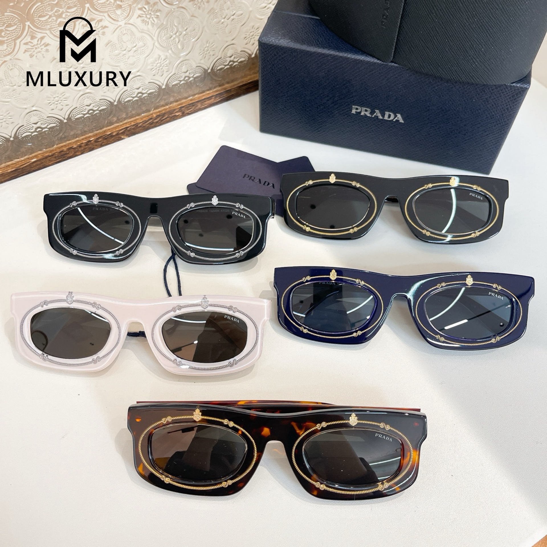PRADA PRB02S
