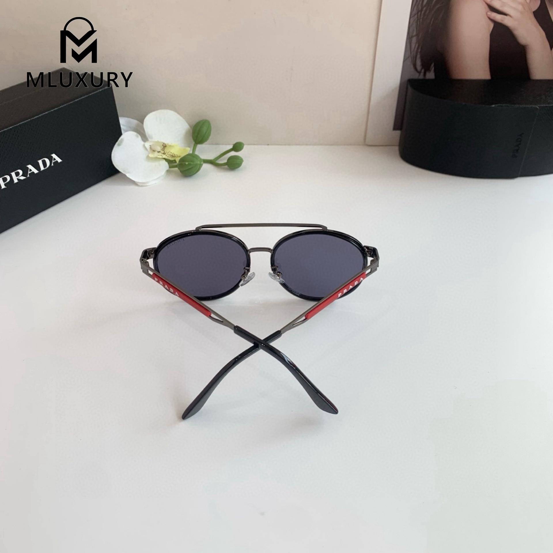 PRADA  PR 165VS