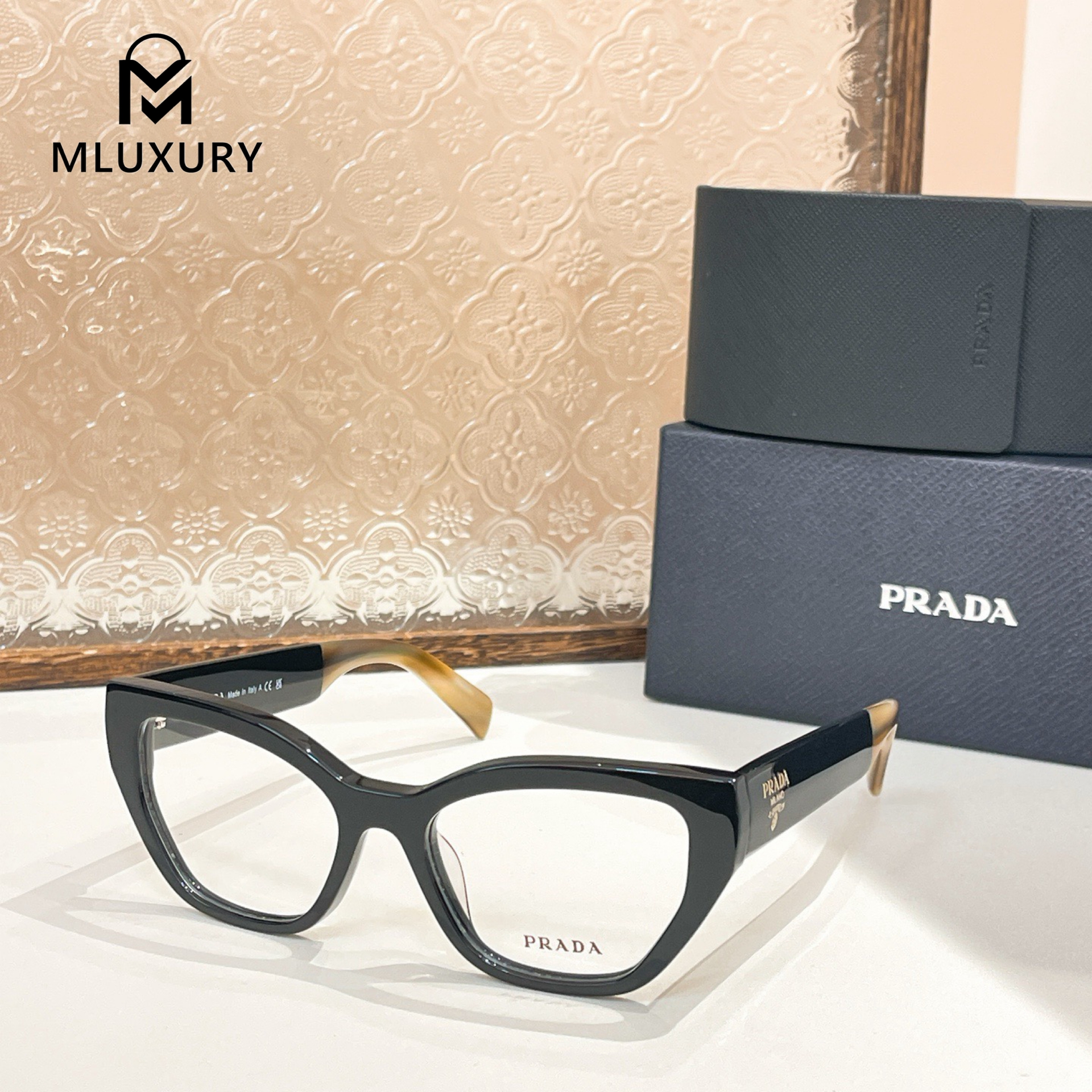PRADA PR 114YS