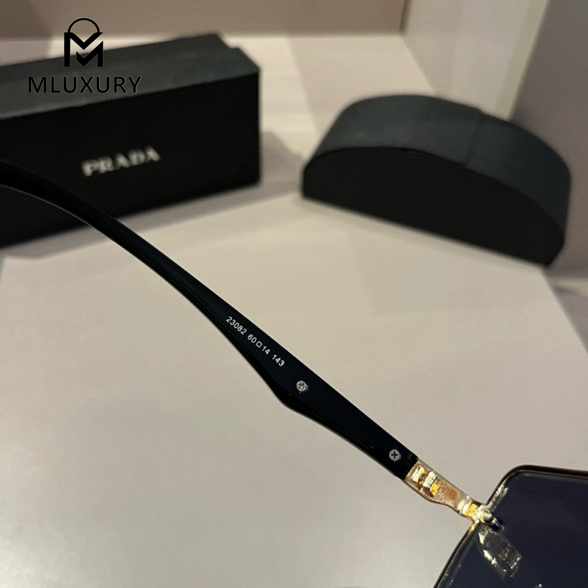 PRADA 23082