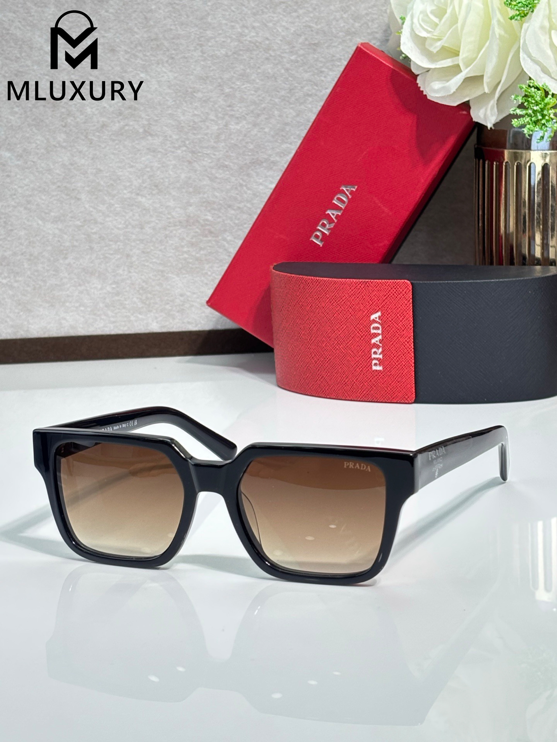 PRADA PR03ZS