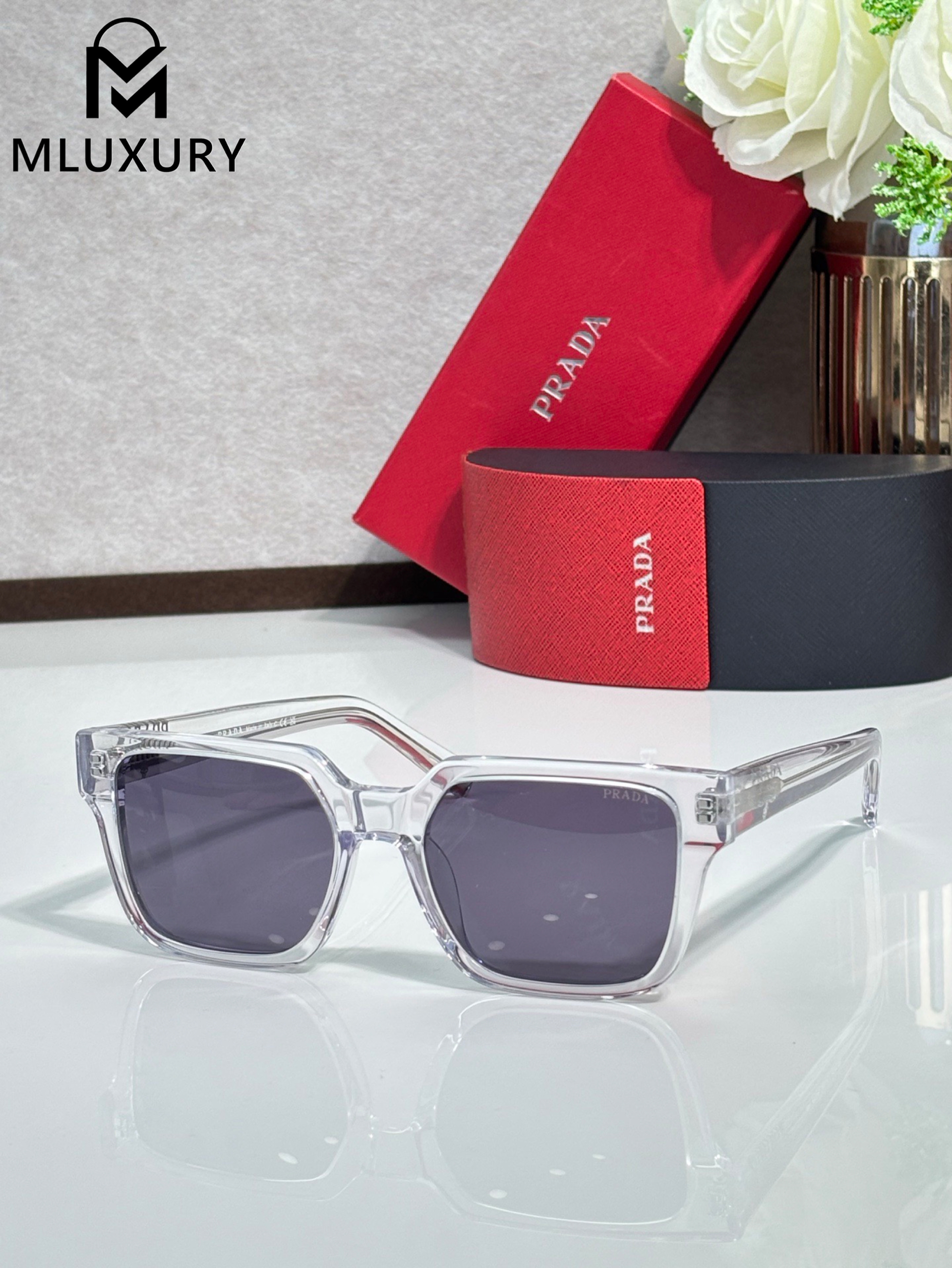 PRADA PR03ZS