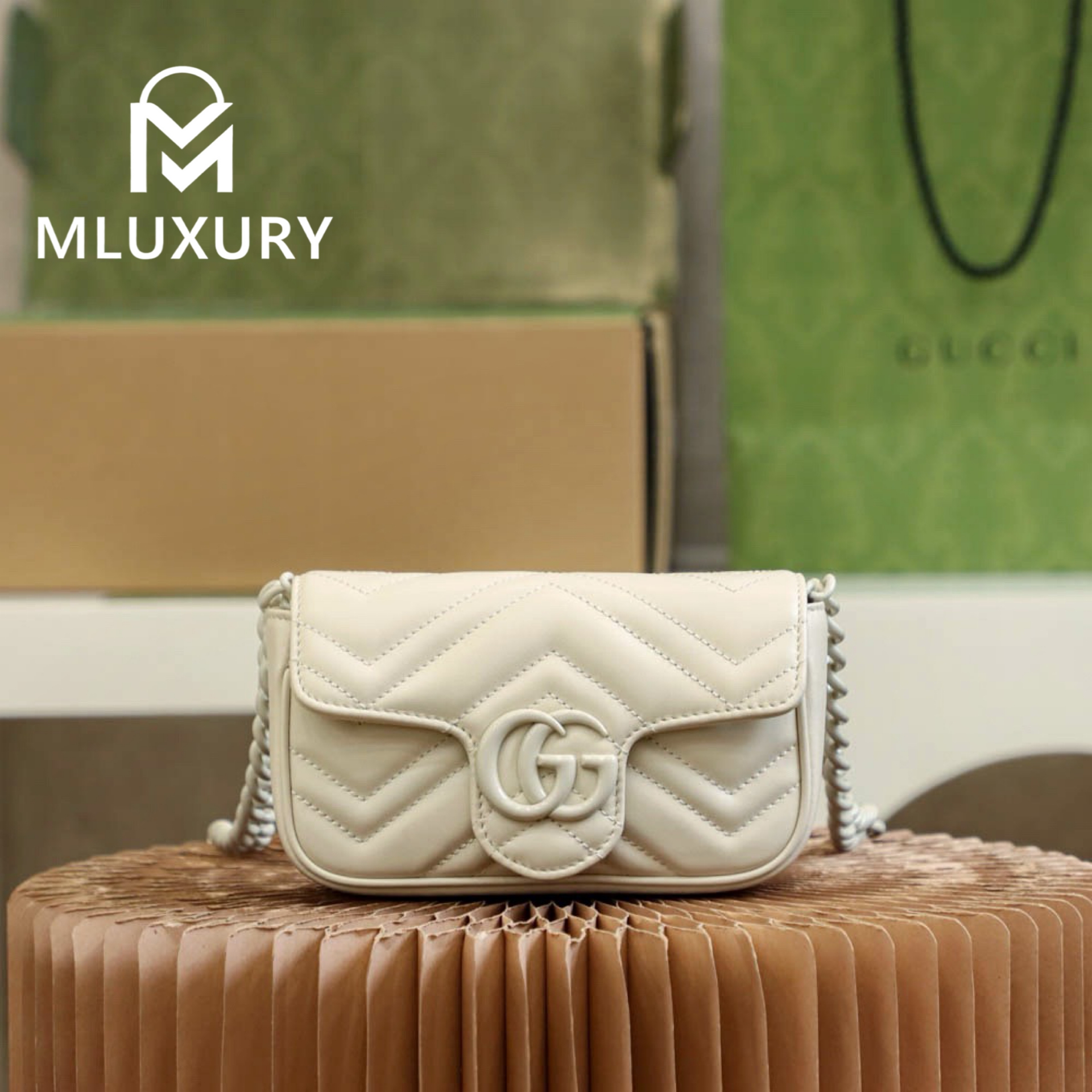 GUCCI GG Marmont, Genuine leather, White