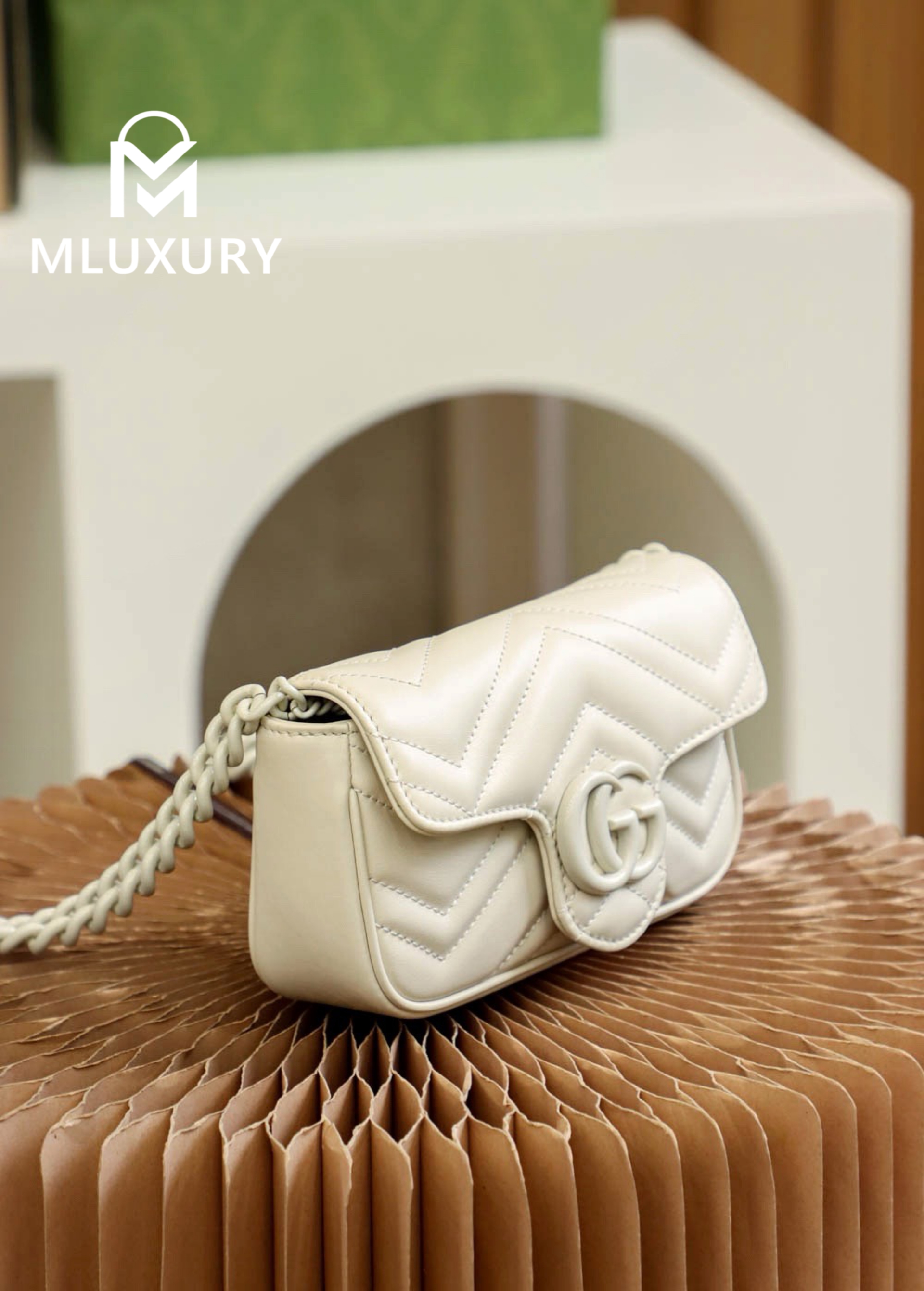 GUCCI GG Marmont, Genuine leather, White