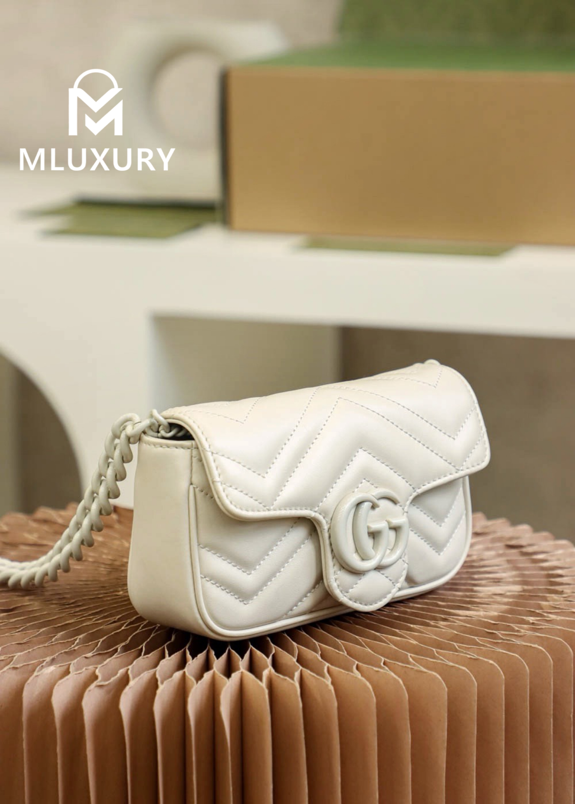GUCCI GG Marmont, Genuine leather, White