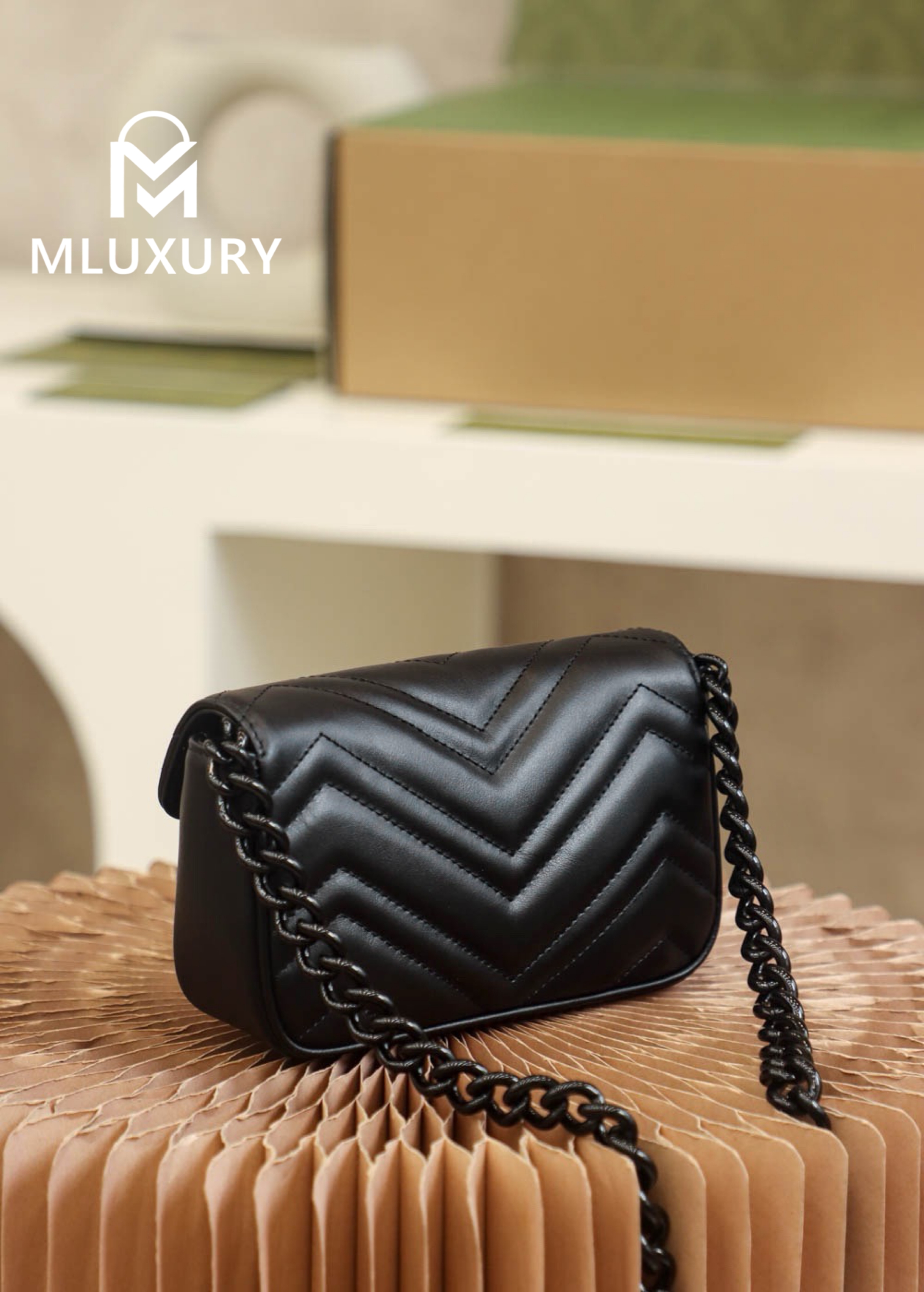 GUCCI GG Marmont, Genuine leather, Black