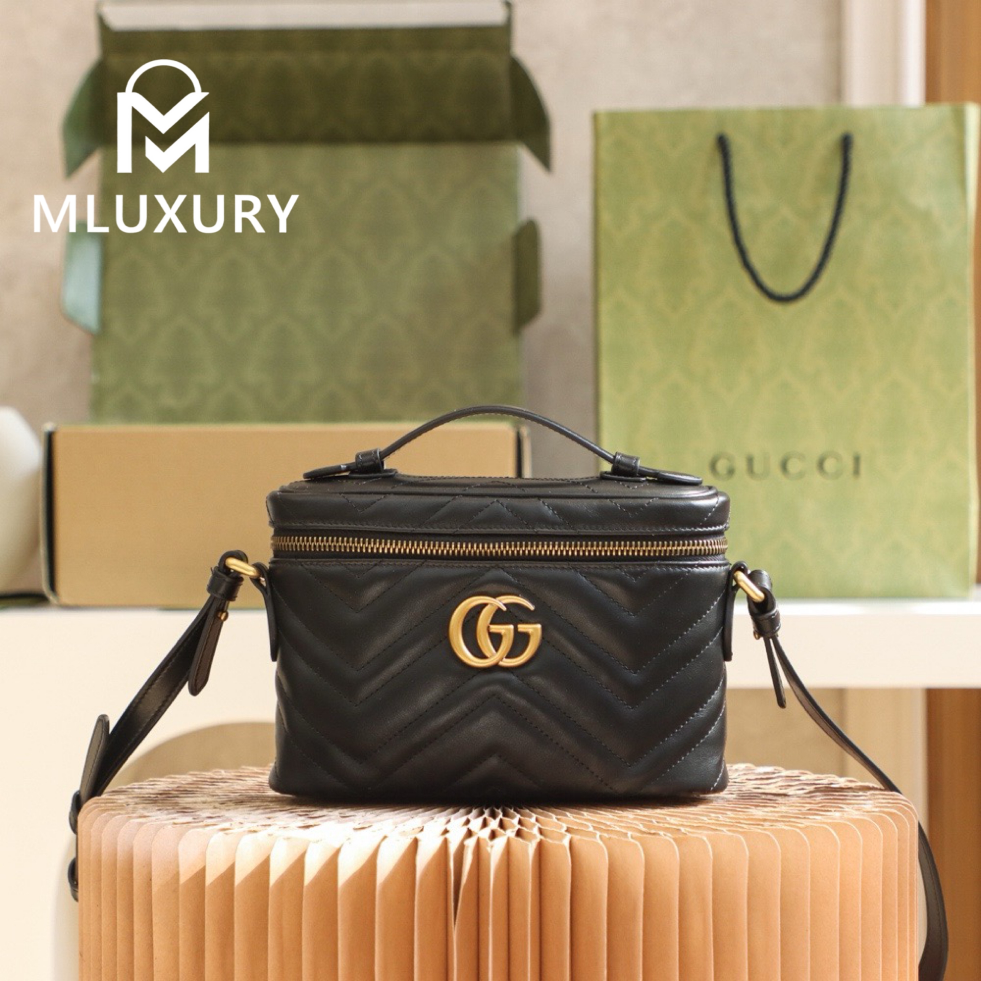 GUCCI Marmont cosmetic bag, Genuine leather, Black