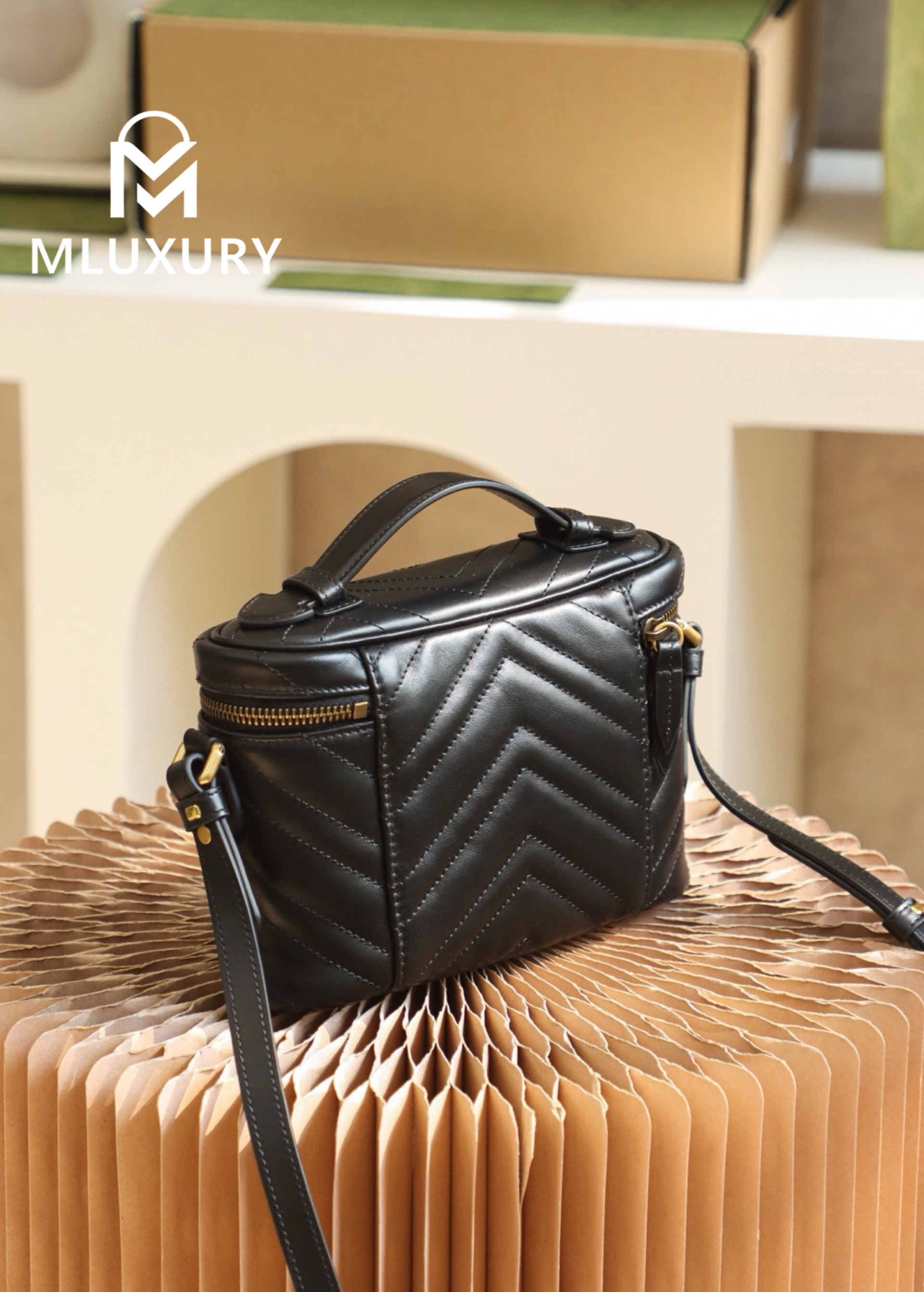 GUCCI Marmont cosmetic bag, Genuine leather, Black