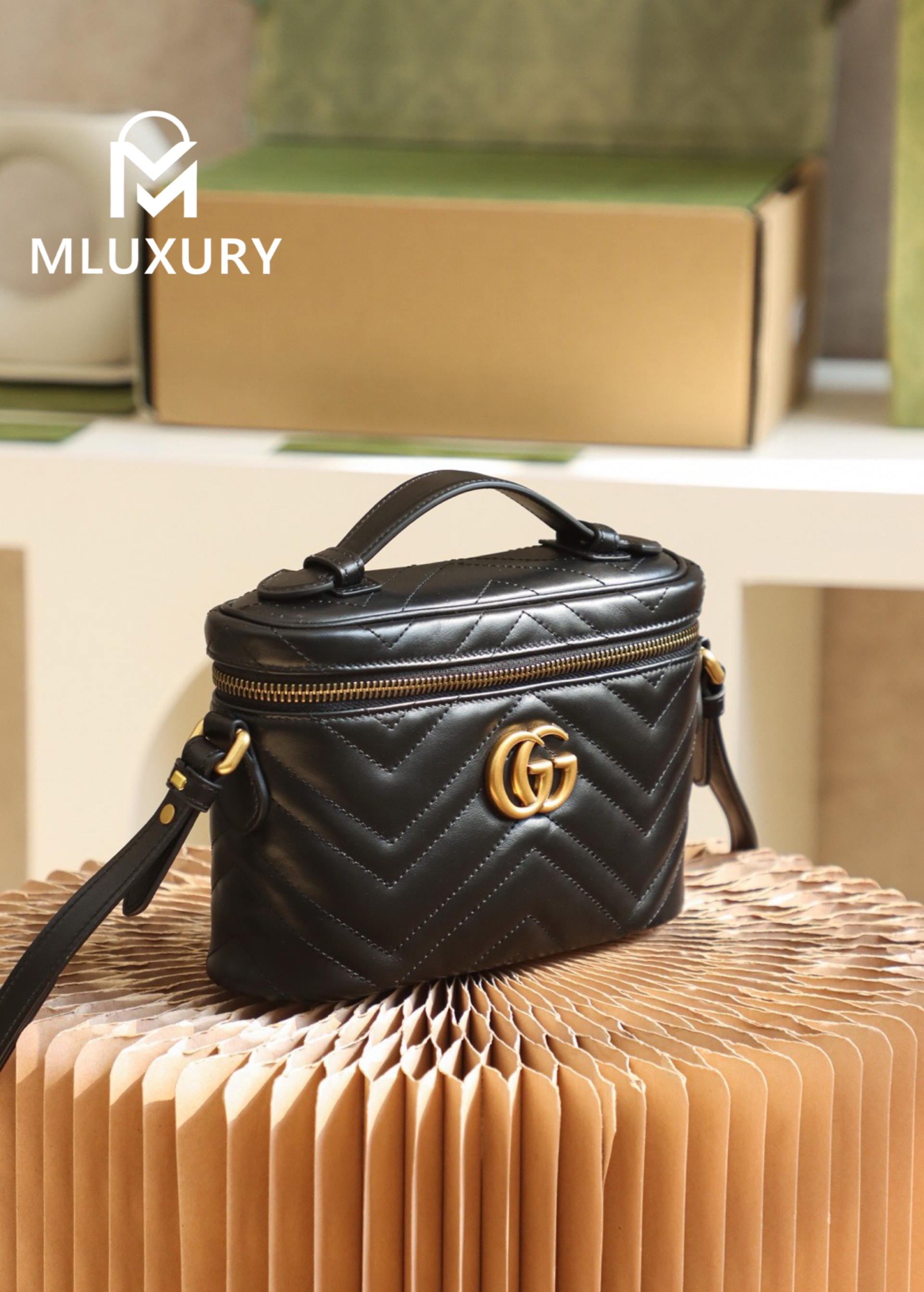 GUCCI Marmont cosmetic bag, Genuine leather, Black