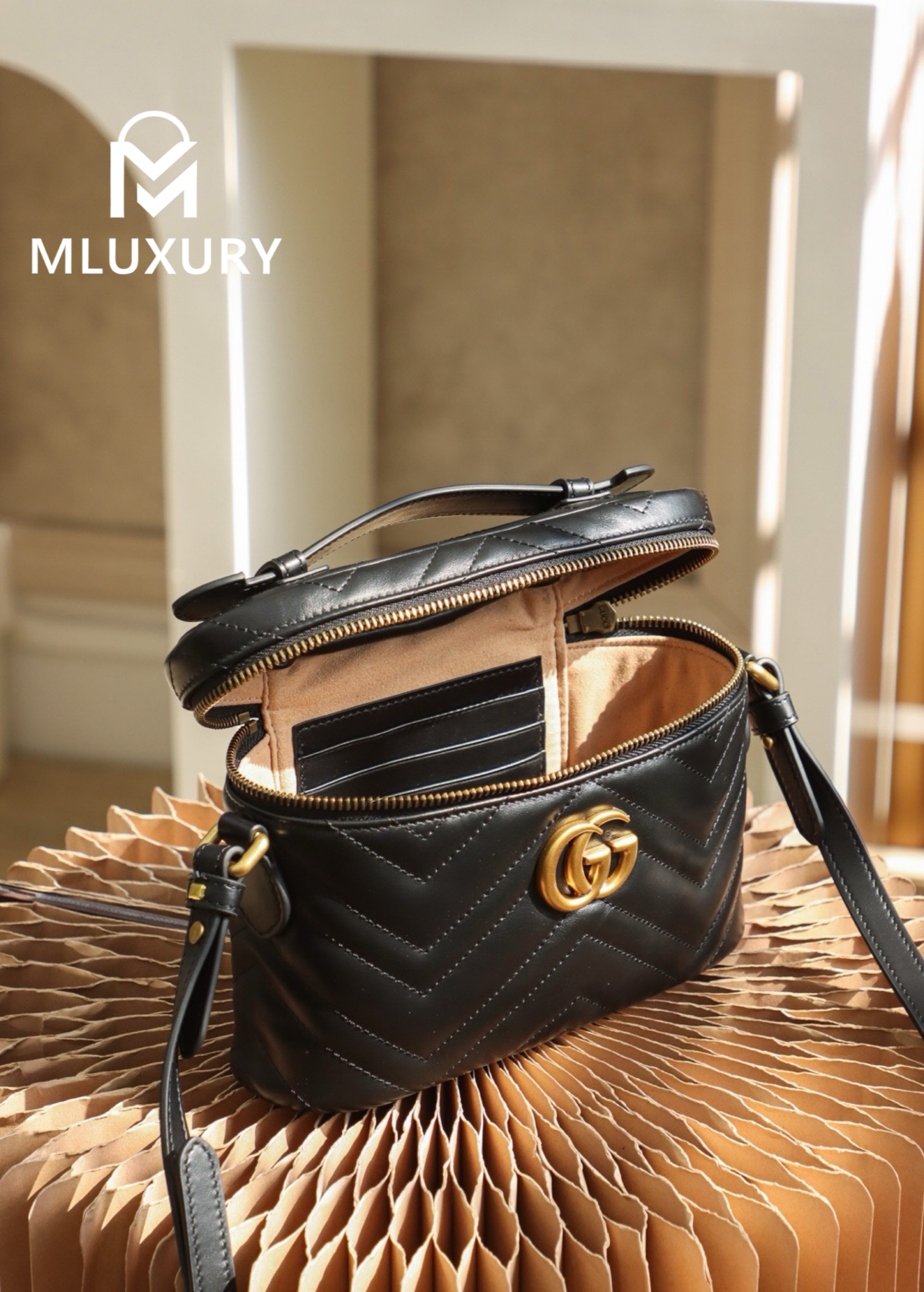 GUCCI Marmont cosmetic bag, Genuine leather, Black