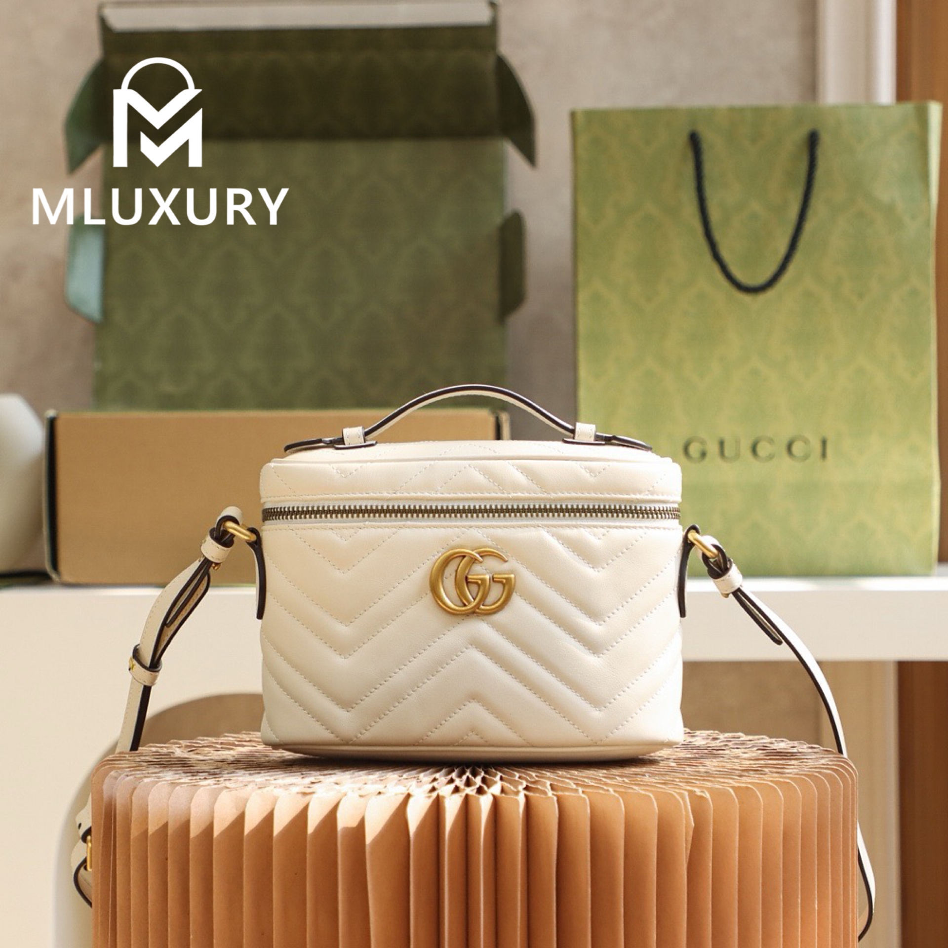GUCCI Marmont cosmetic bag, Original leather, White