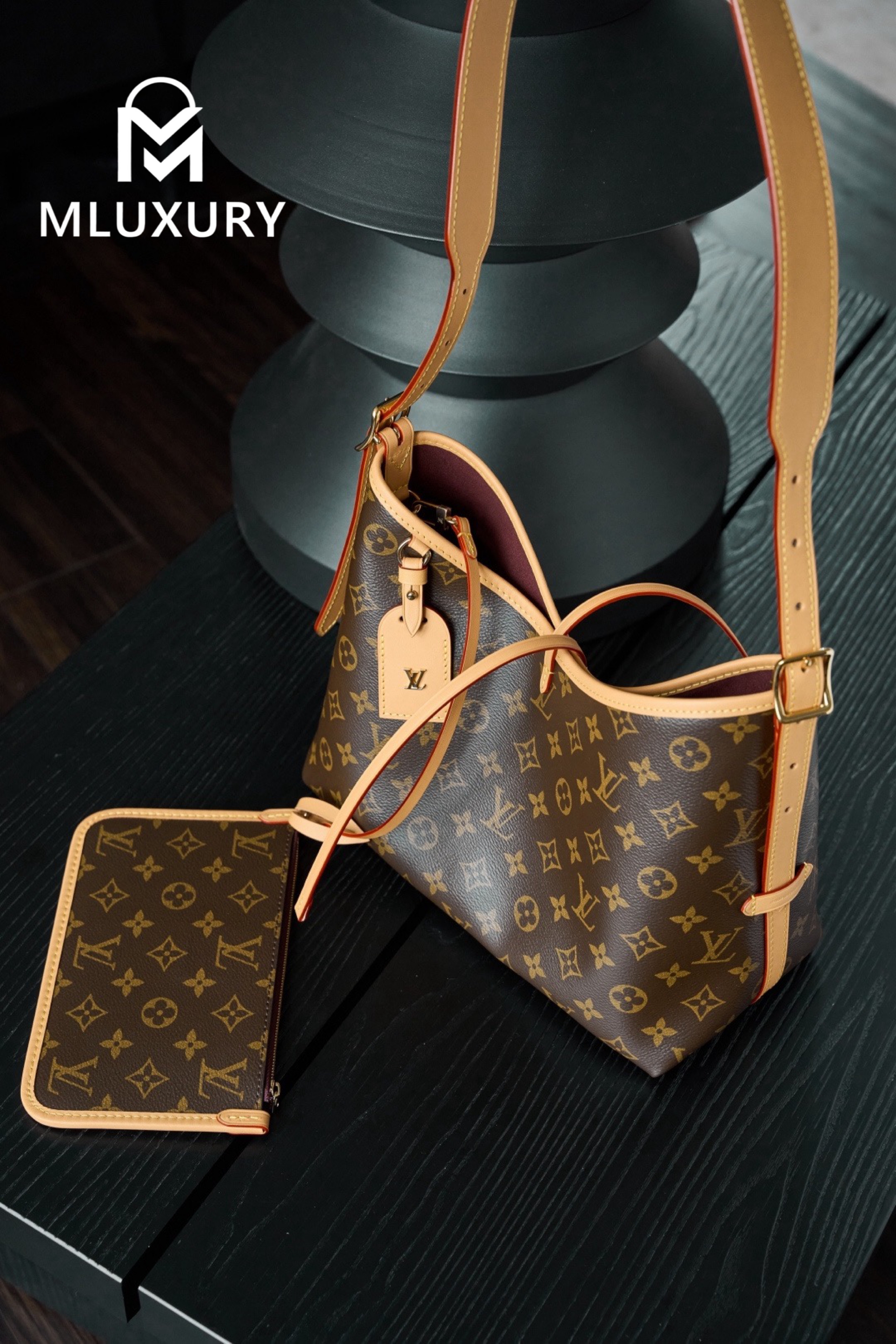 LOUIS VUITTON CARRYALL (small size)
