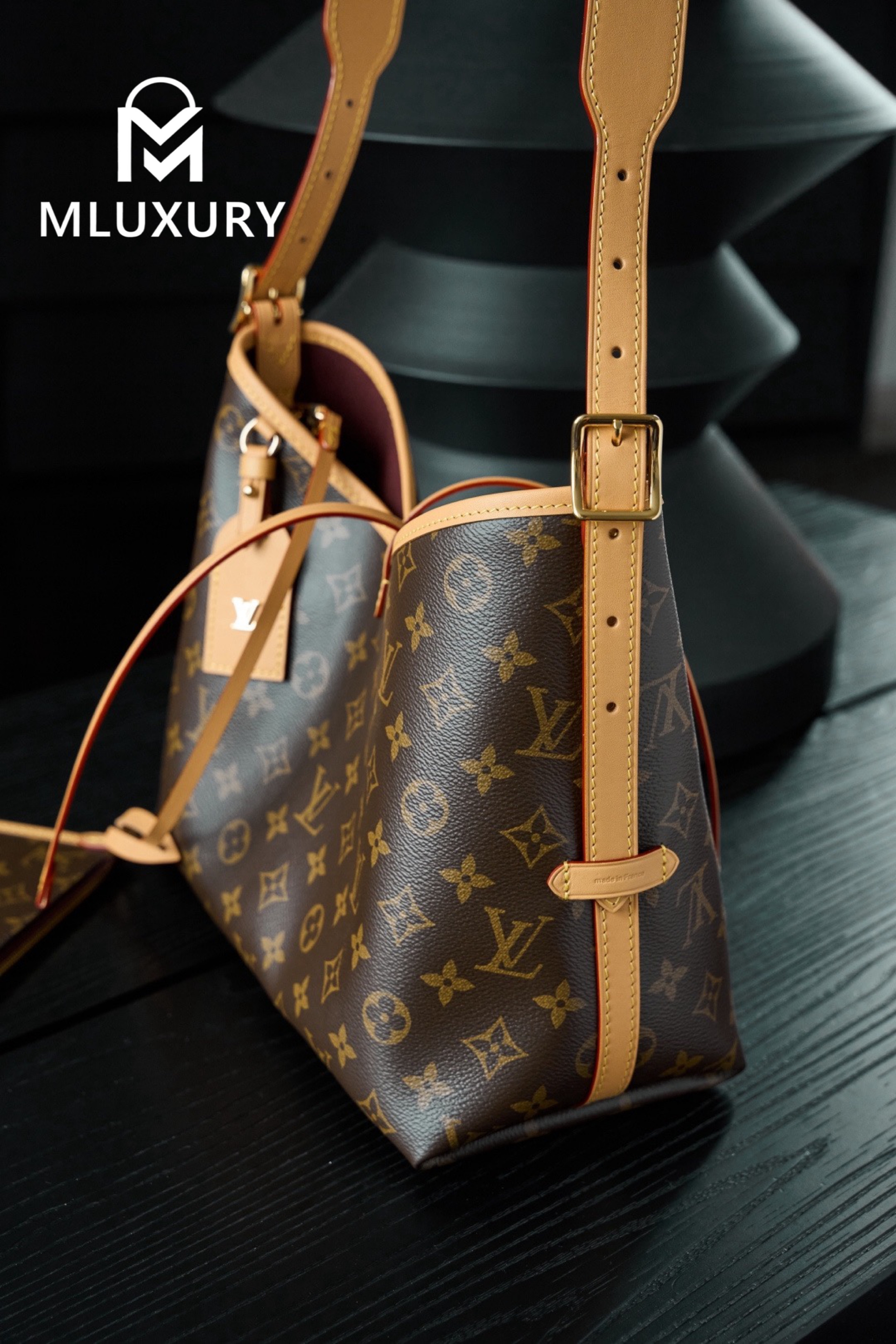 LOUIS VUITTON CARRYALL (small size)