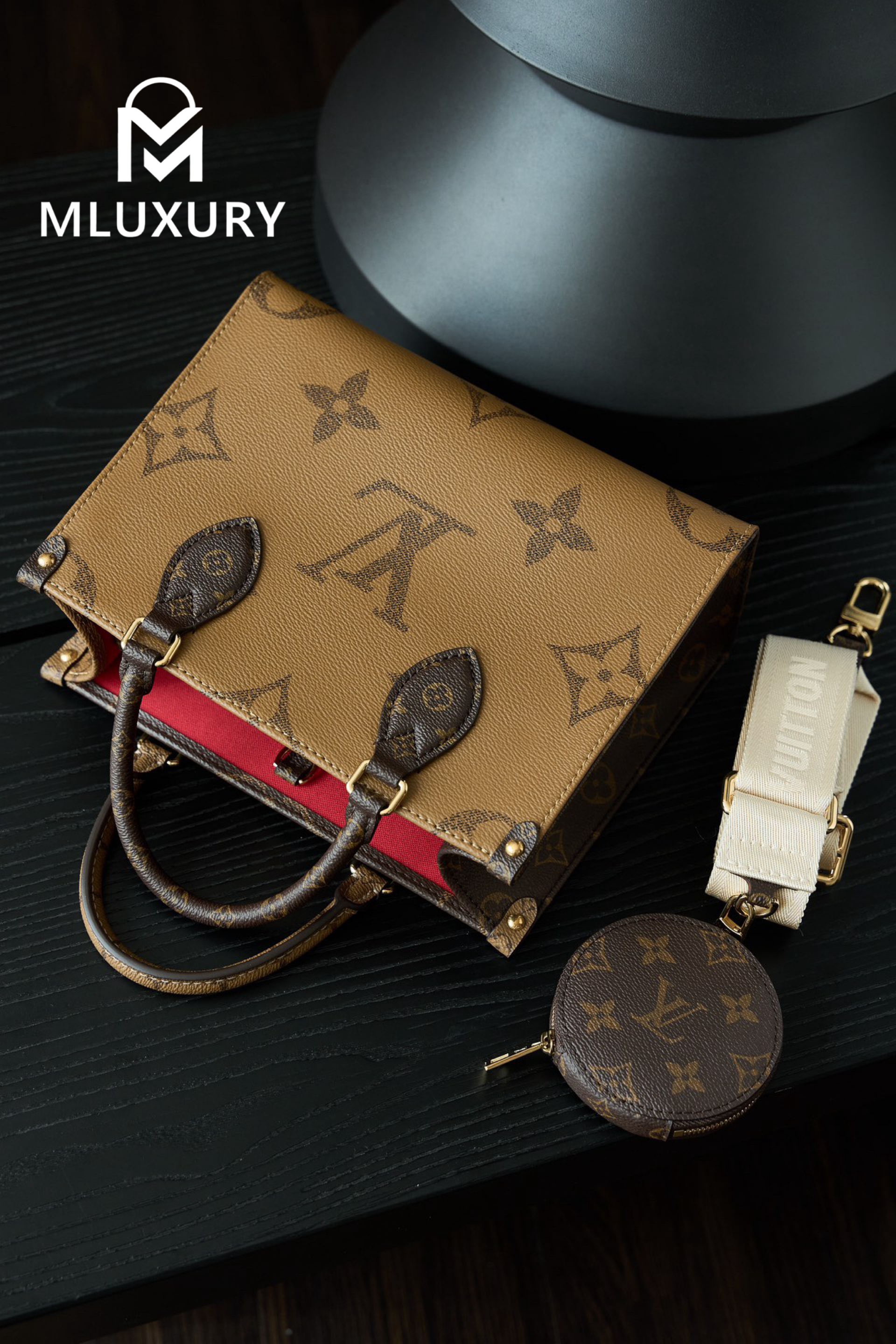 LOUIS VUITTON ONTHEGO (small size)