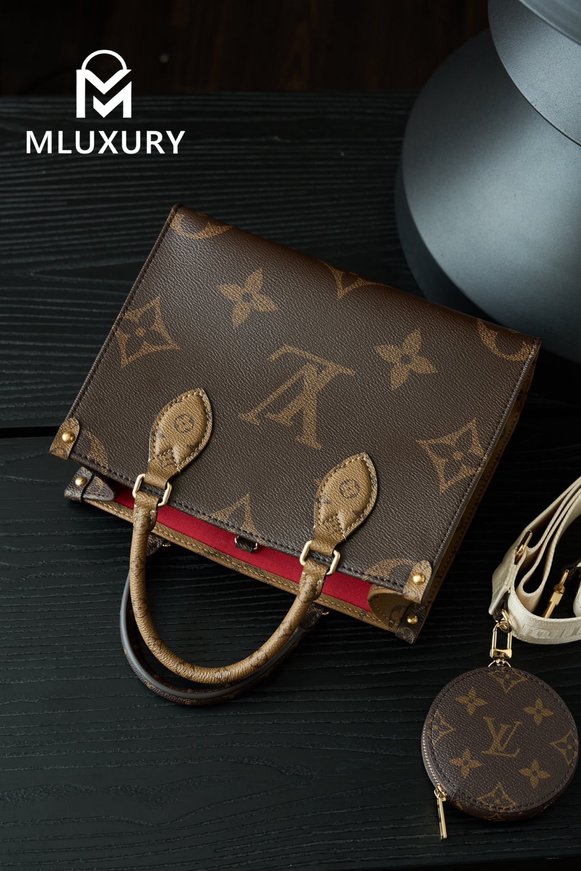 LOUIS VUITTON ONTHEGO (small size)