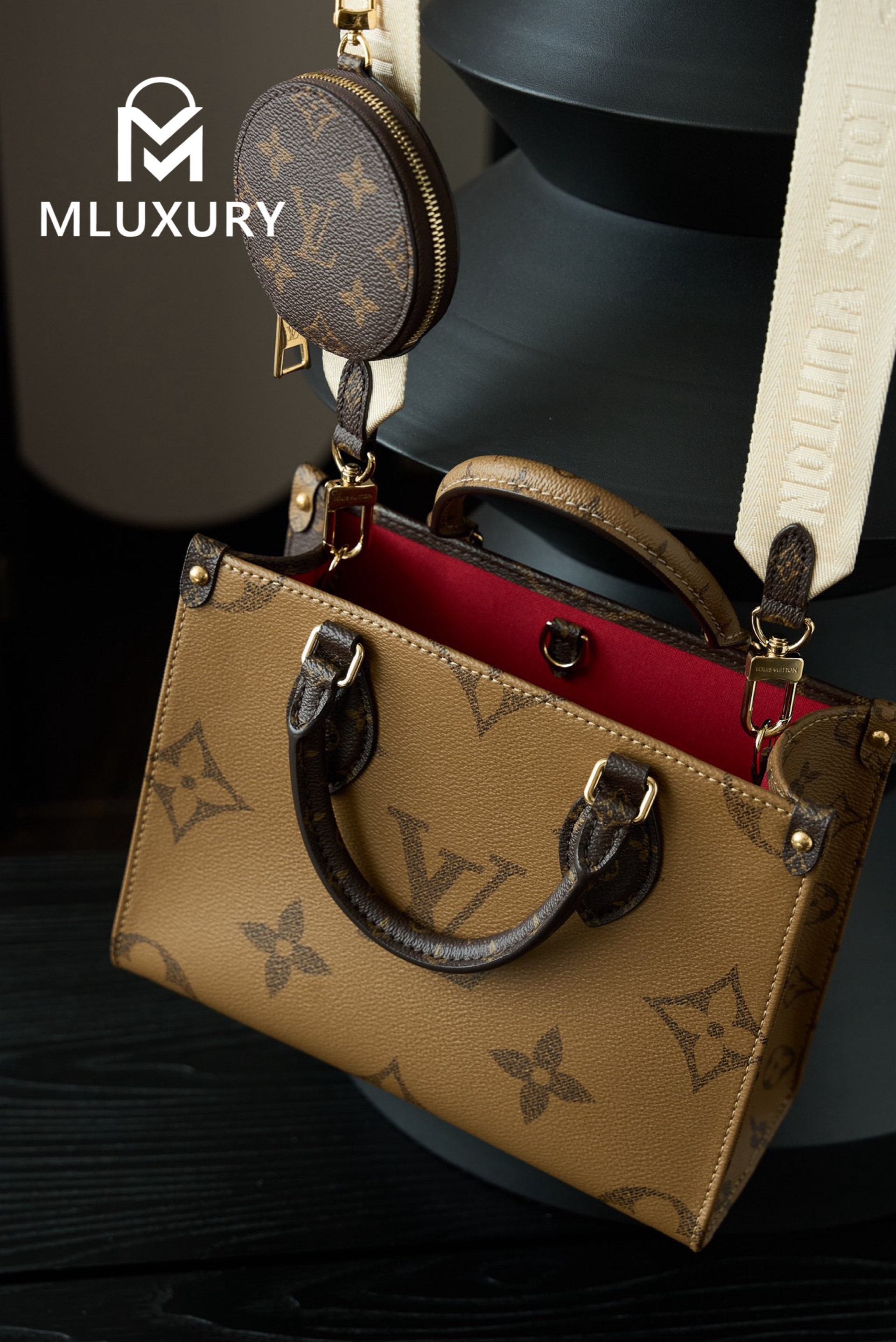 LOUIS VUITTON ONTHEGO (small size)
