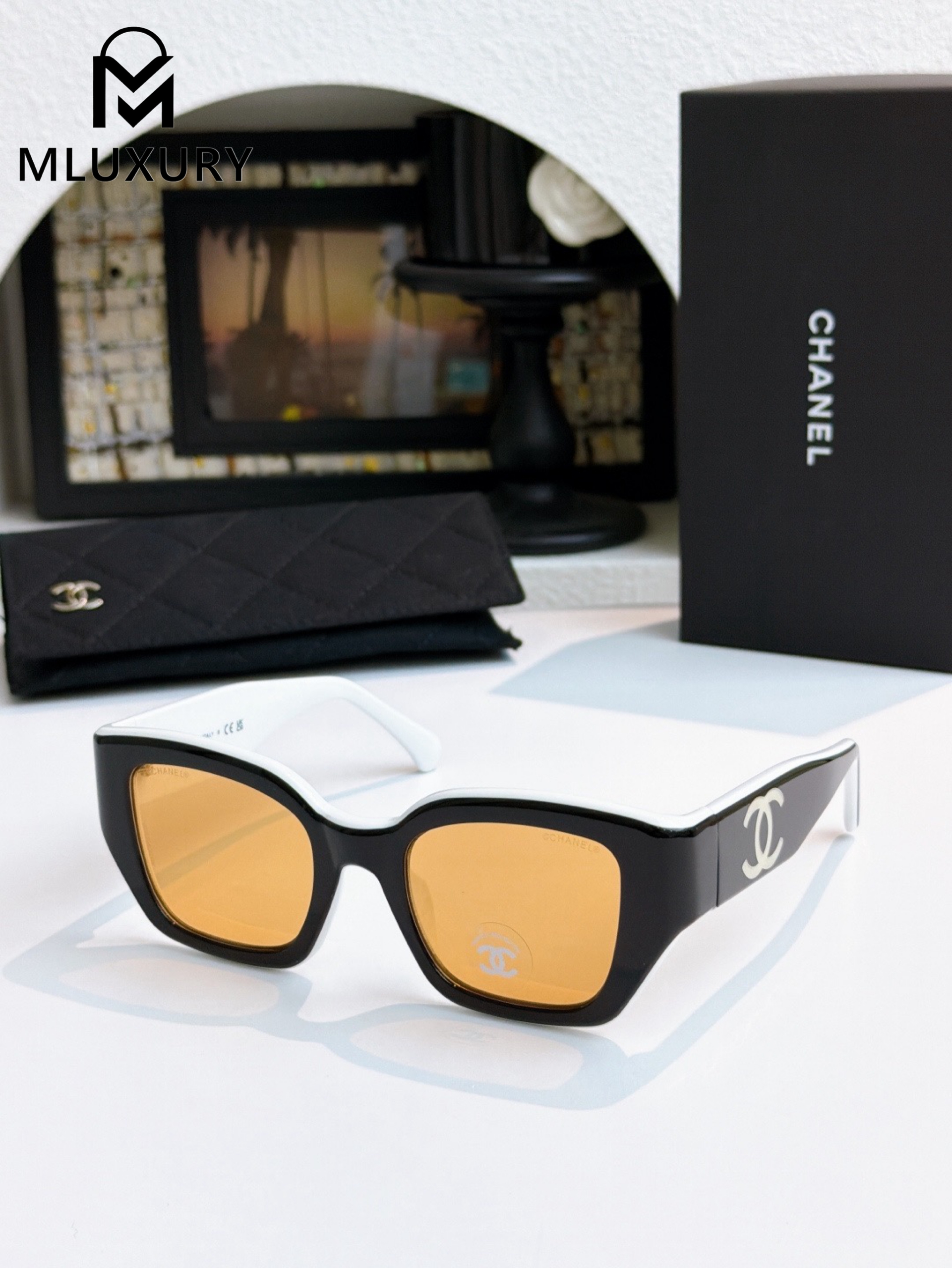 CHANEL 6068
