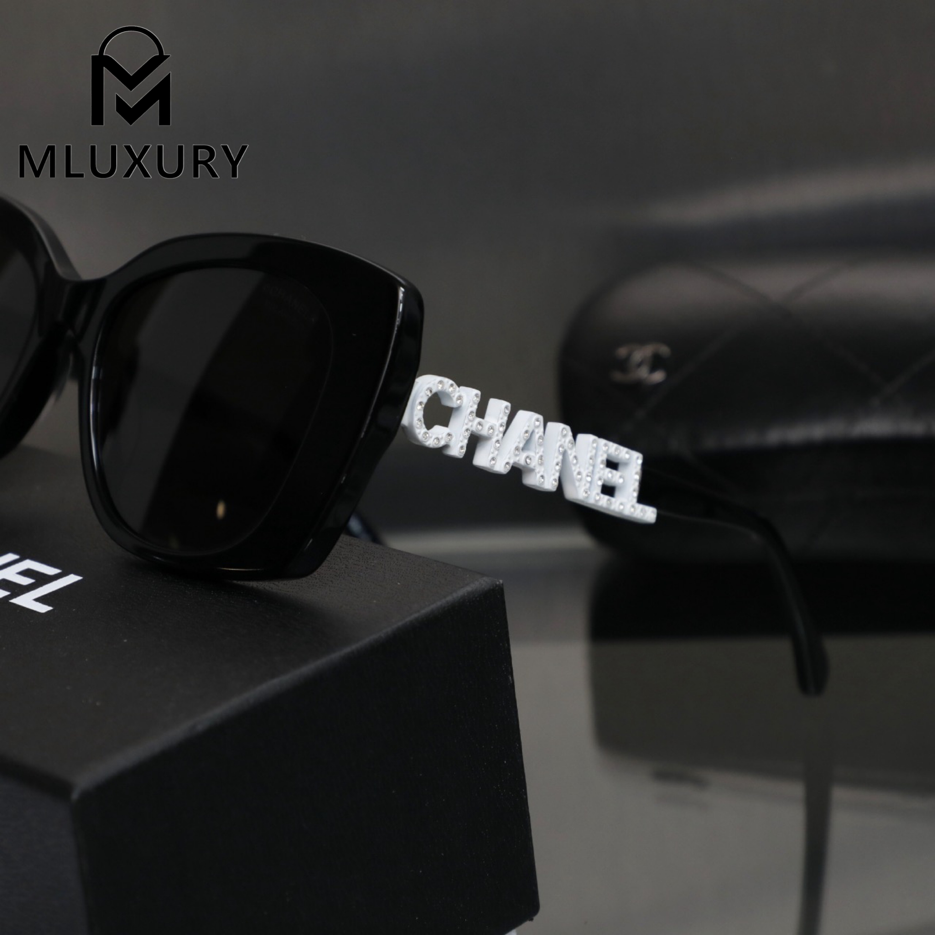 CHANEL 5422