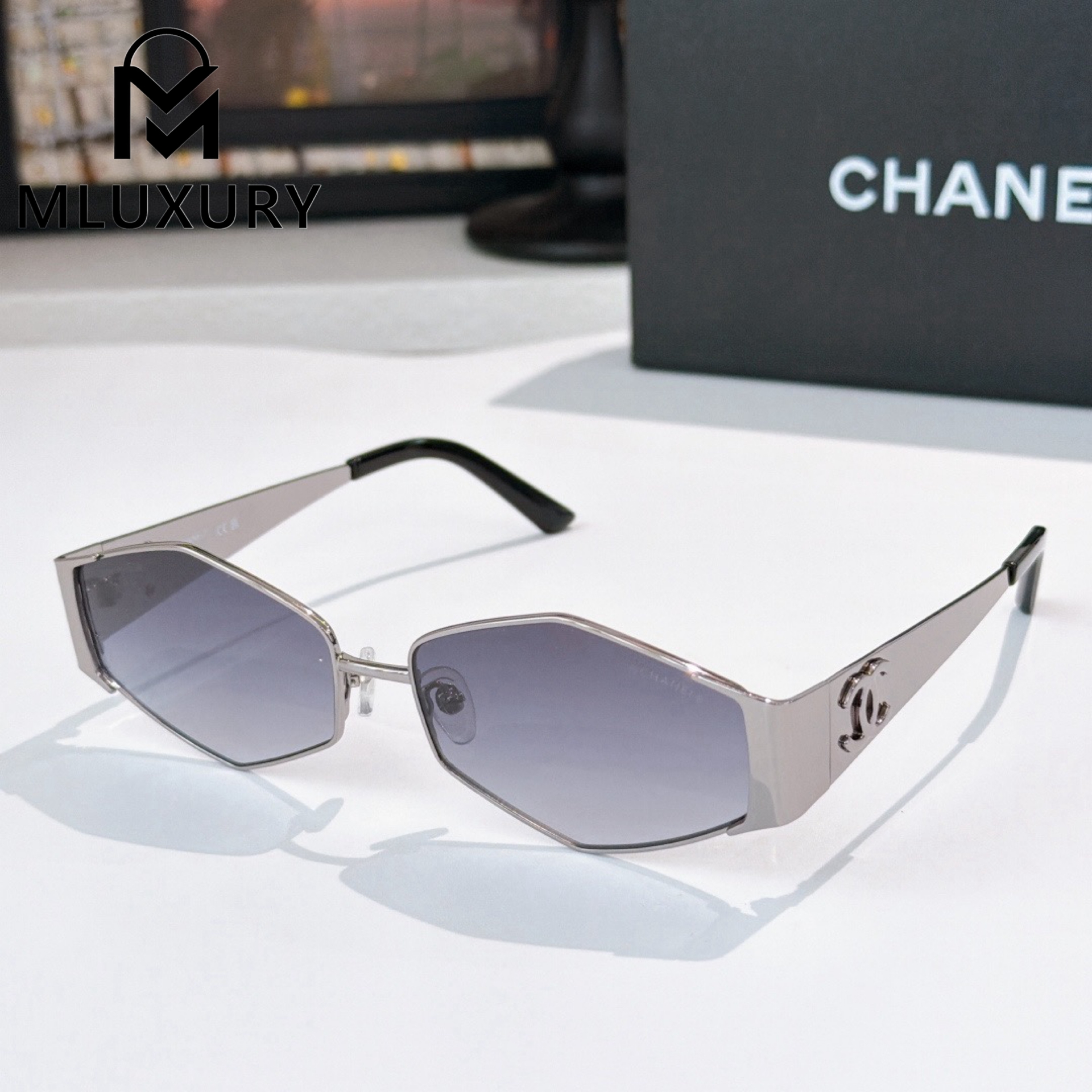 CHANEL 08847