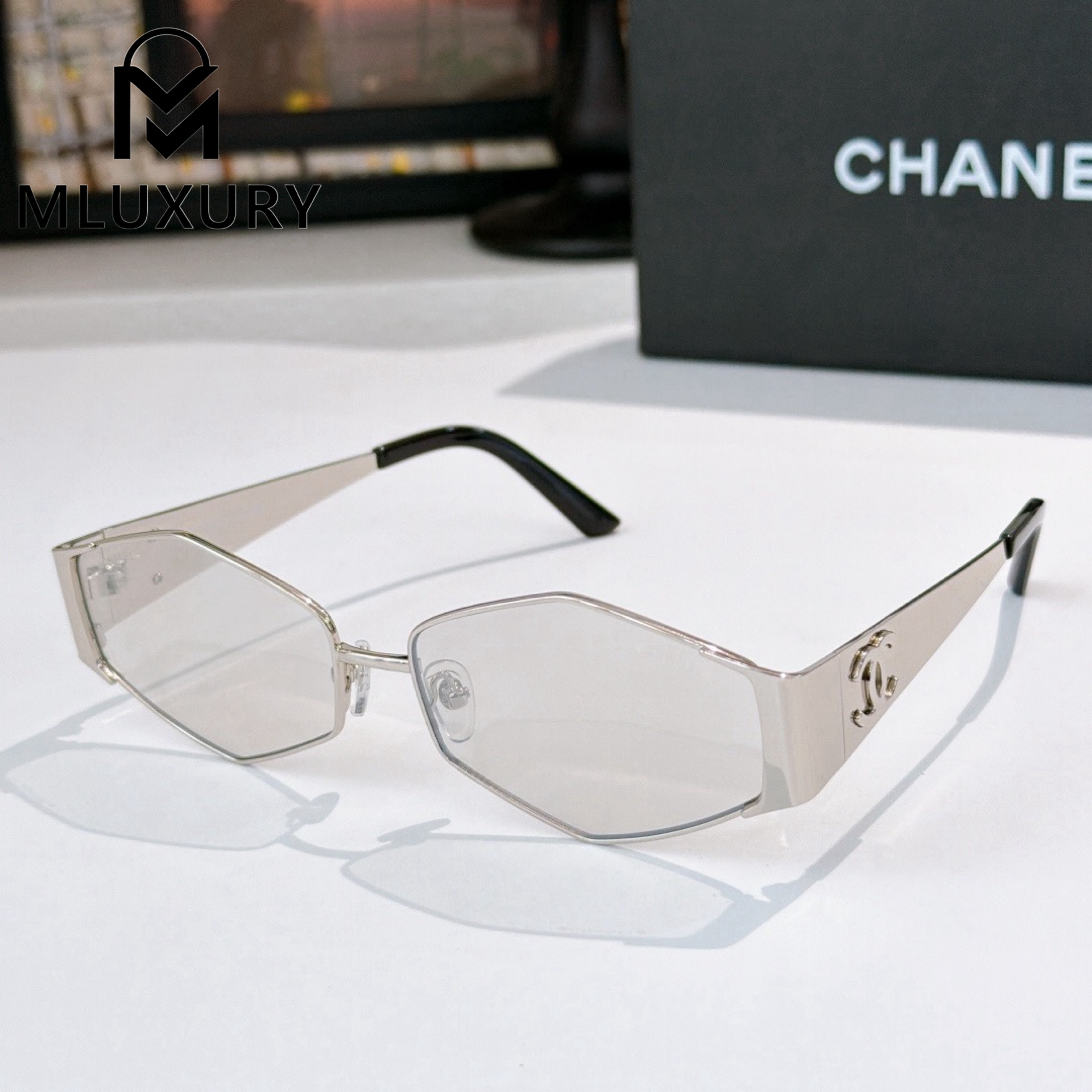 CHANEL 08847