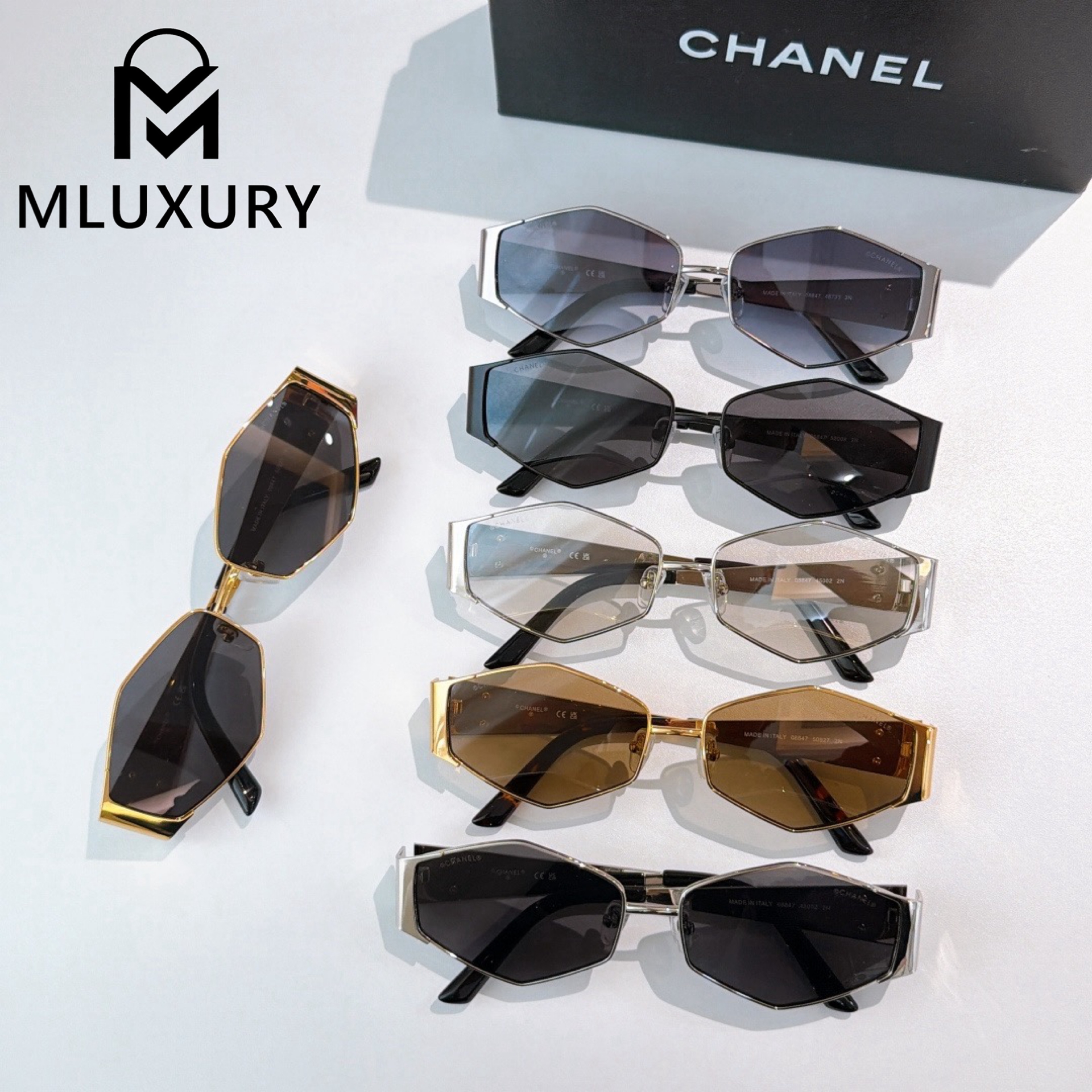 CHANEL 08847