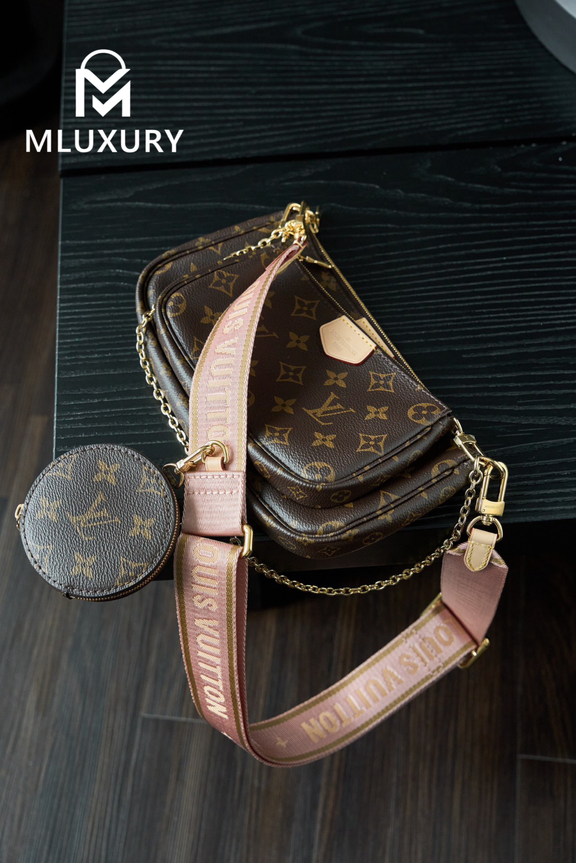LOUIS VUITTON MULTI POCHETTE Handbag