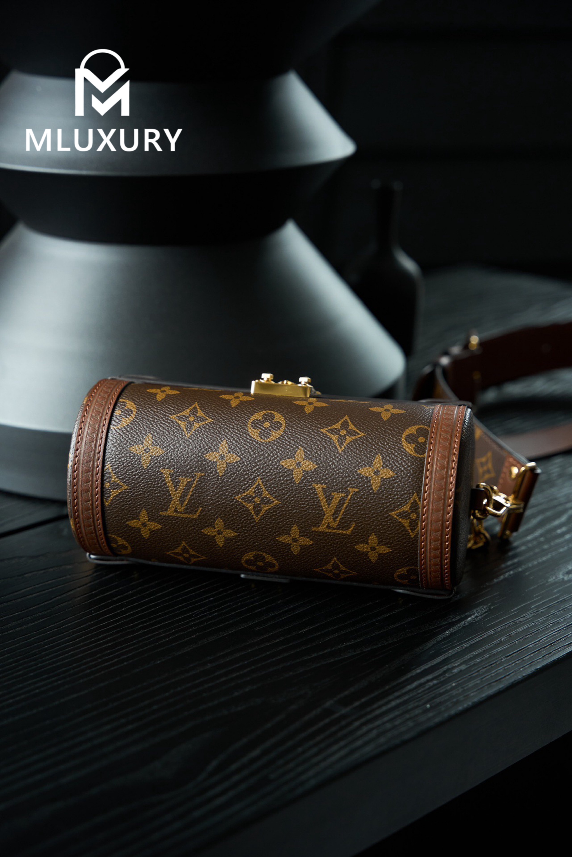 LOUIS VUITTON PAPILLON TRUNK Handbag
