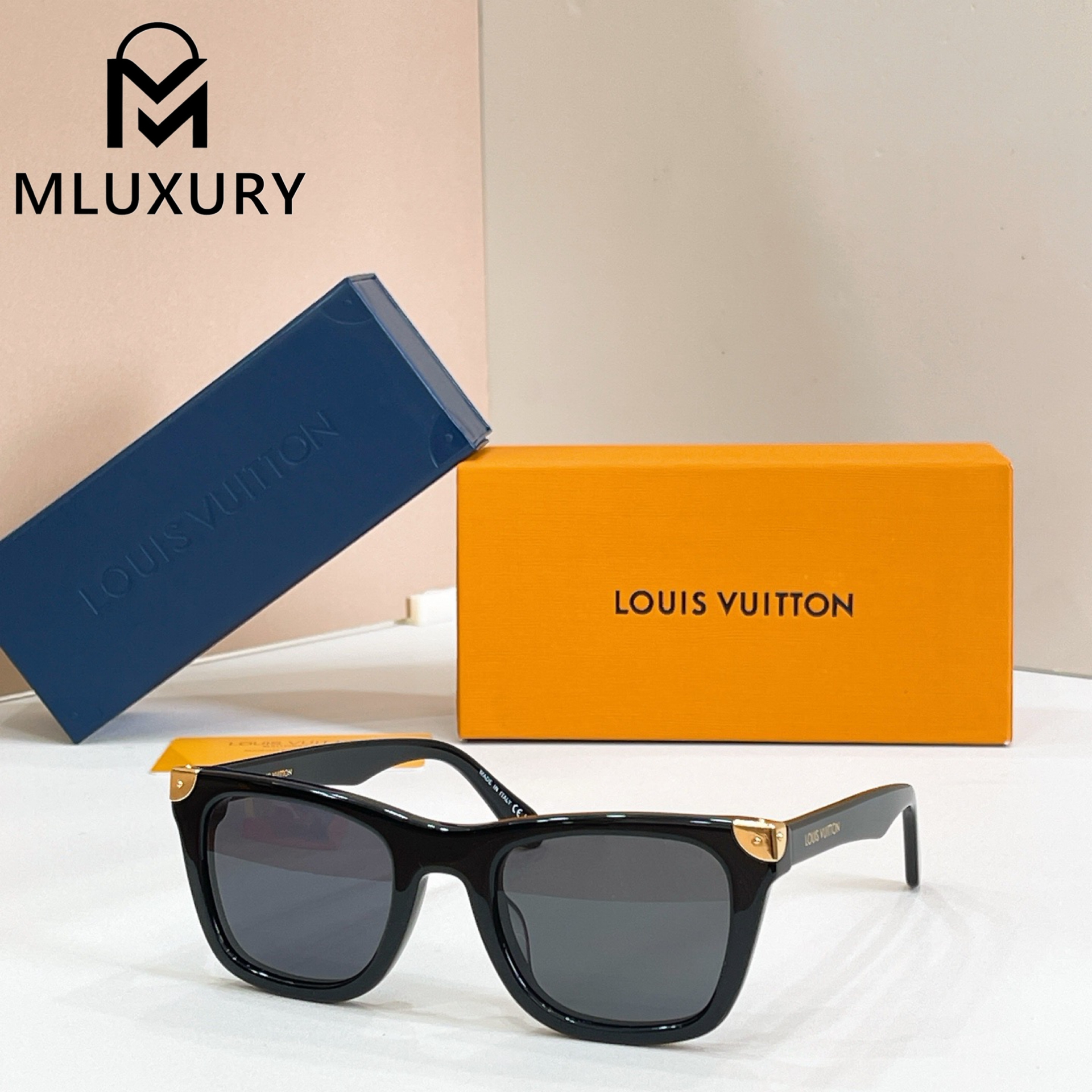 LOUIS VUITTON Z3158U