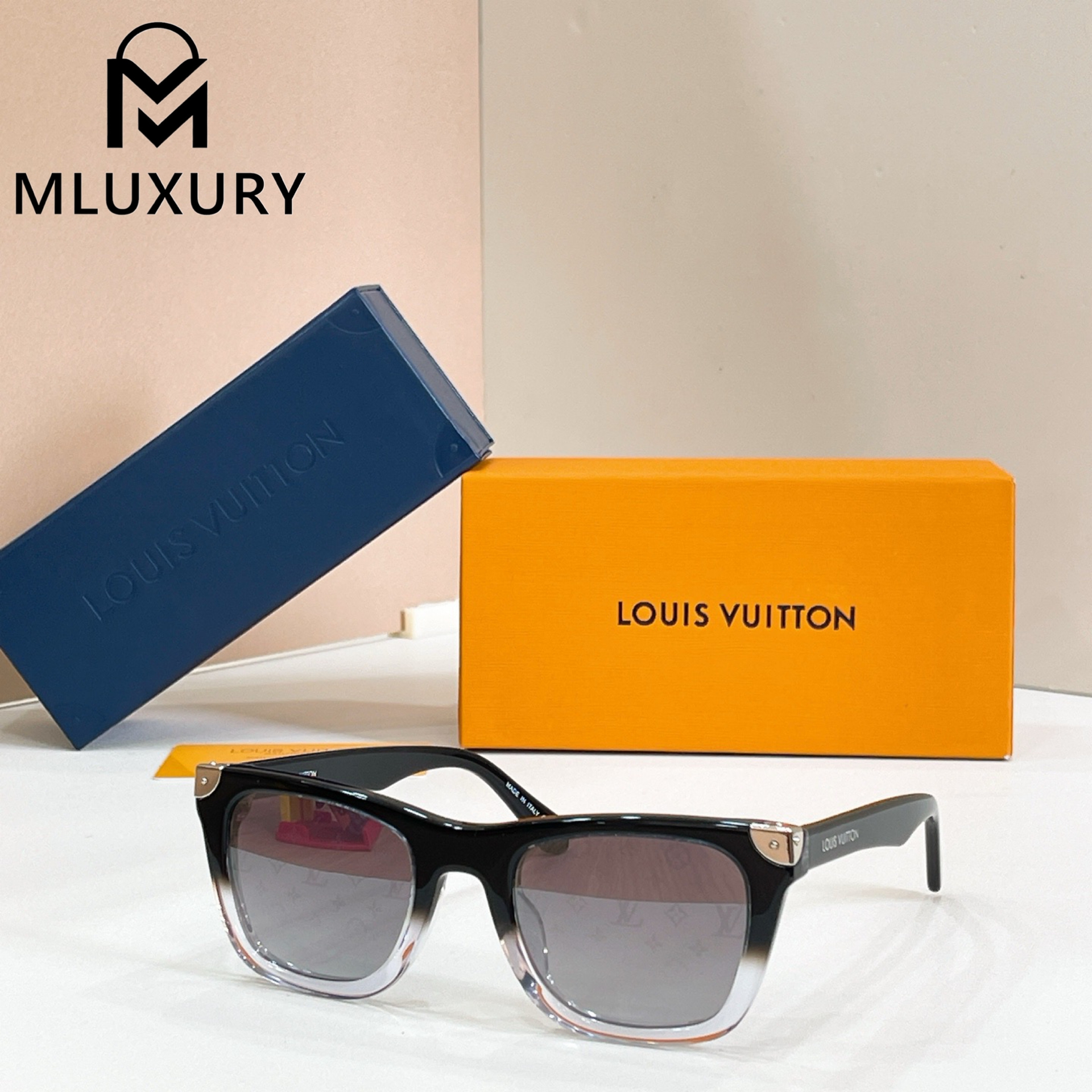 LOUIS VUITTON Z3158U