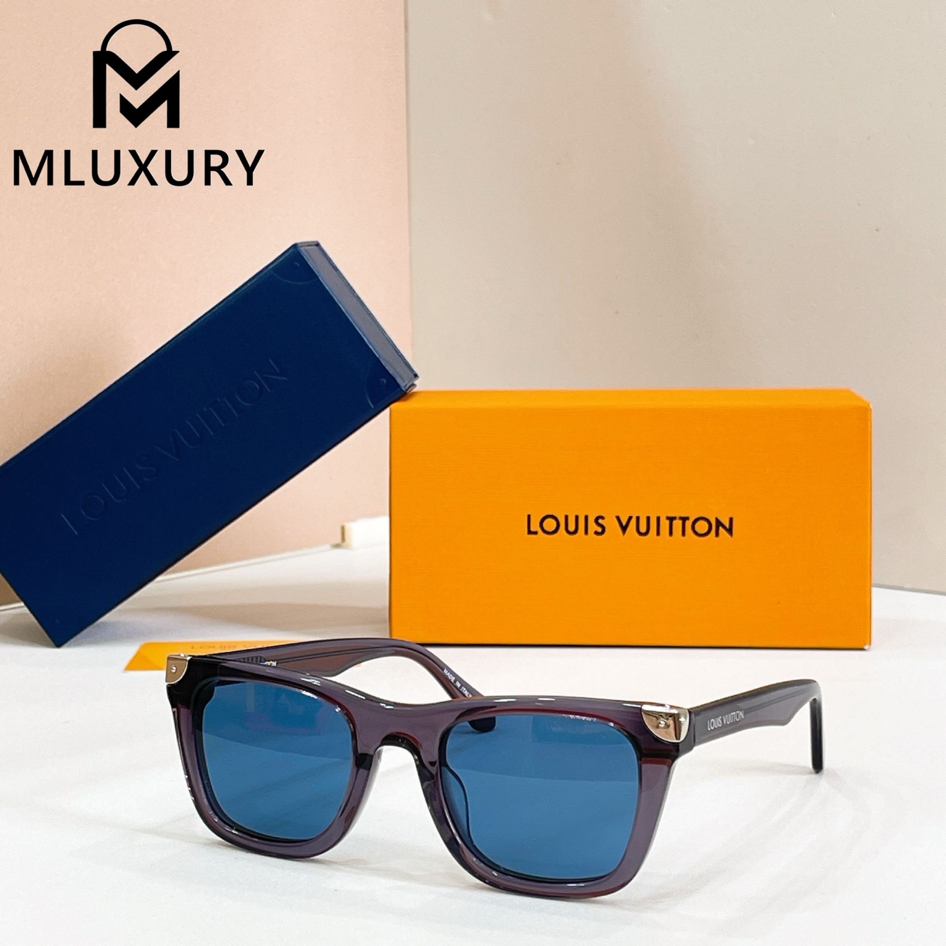 LOUIS VUITTON Z3158U