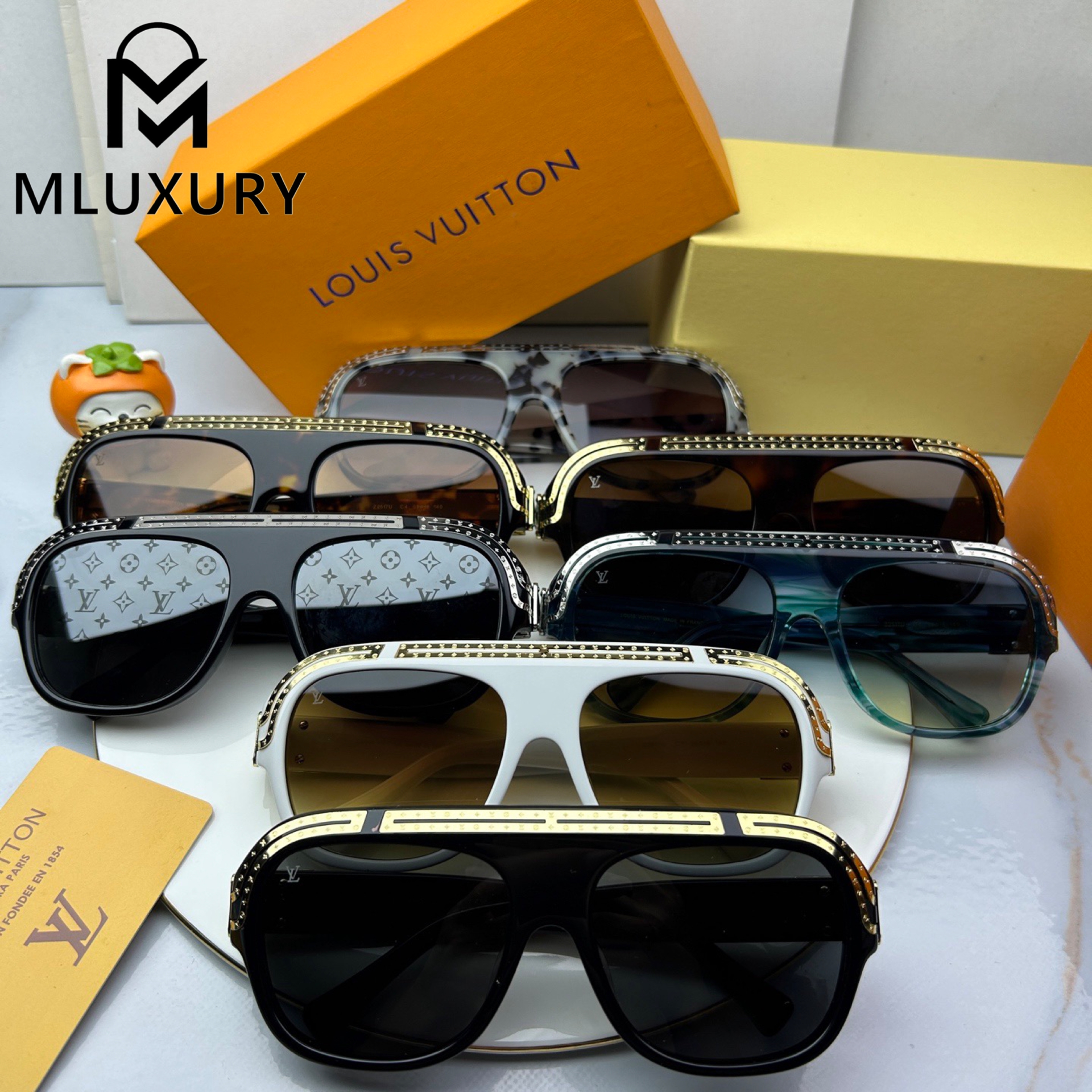 LOUIS VUITTON Z2517U
