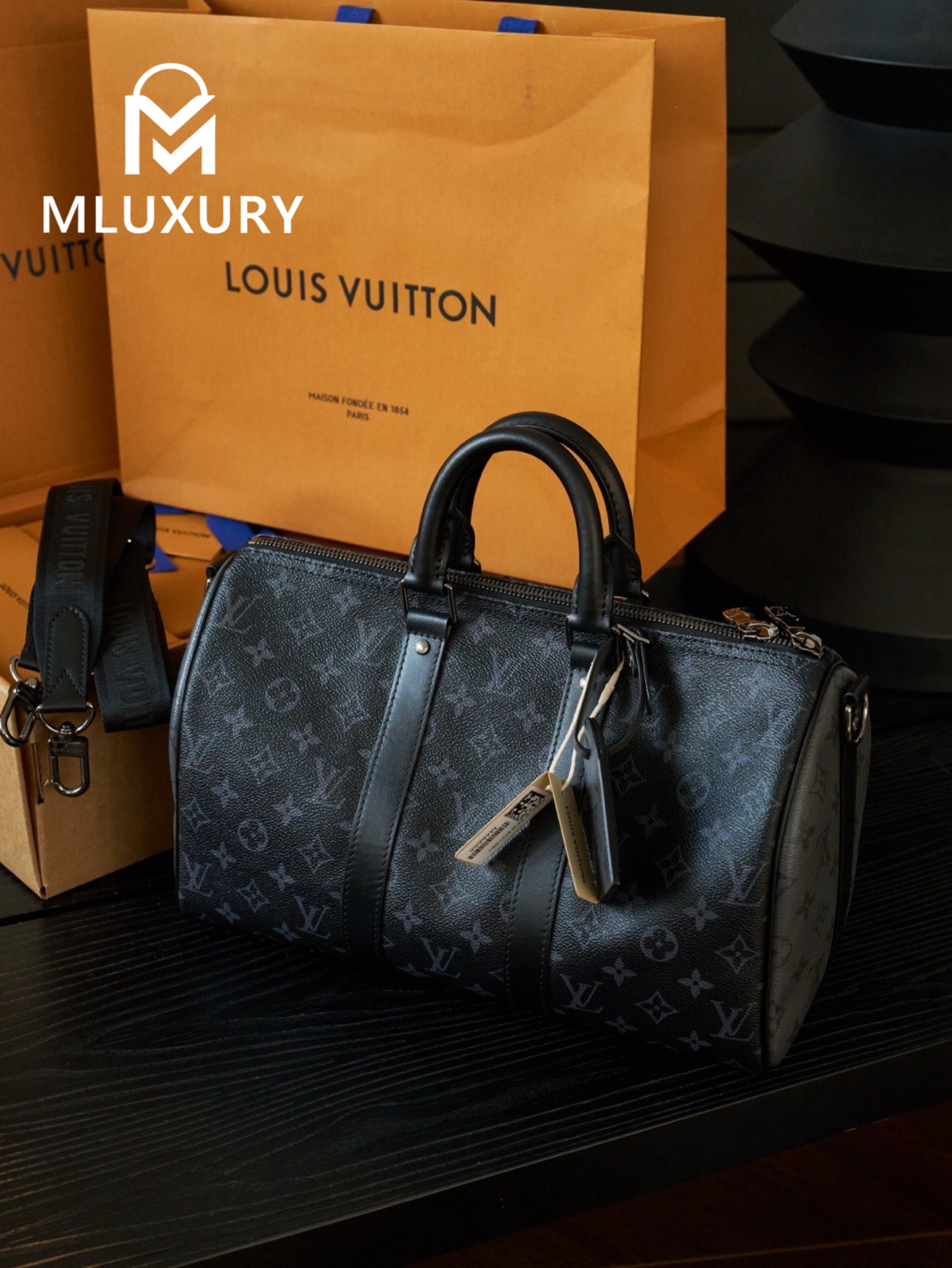 LOUIS VUITTON Keepall Bandouliere 35 Handbag