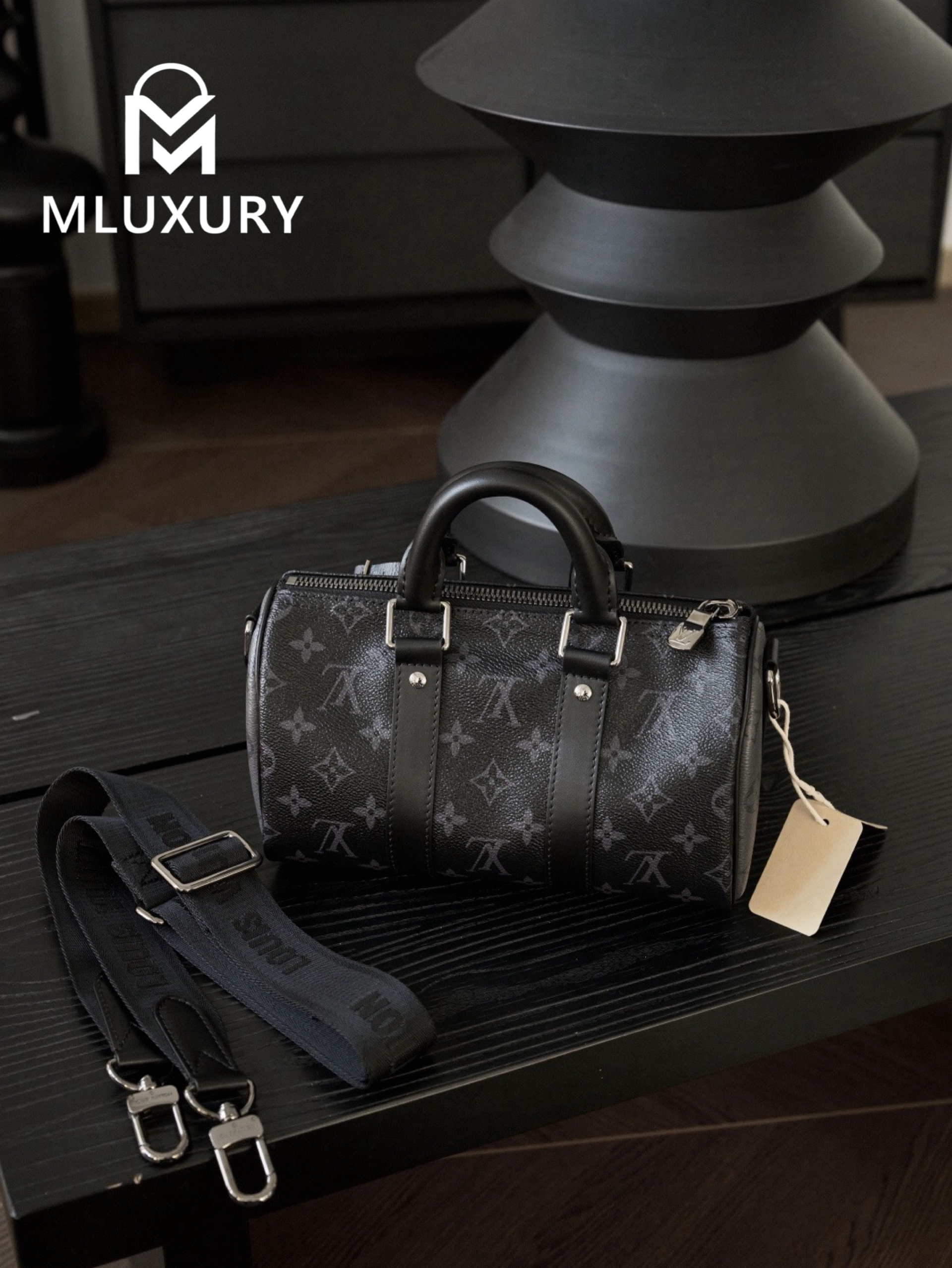 LOUIS VUITTON KEEPALL BANDOULIERE 25 Handbag