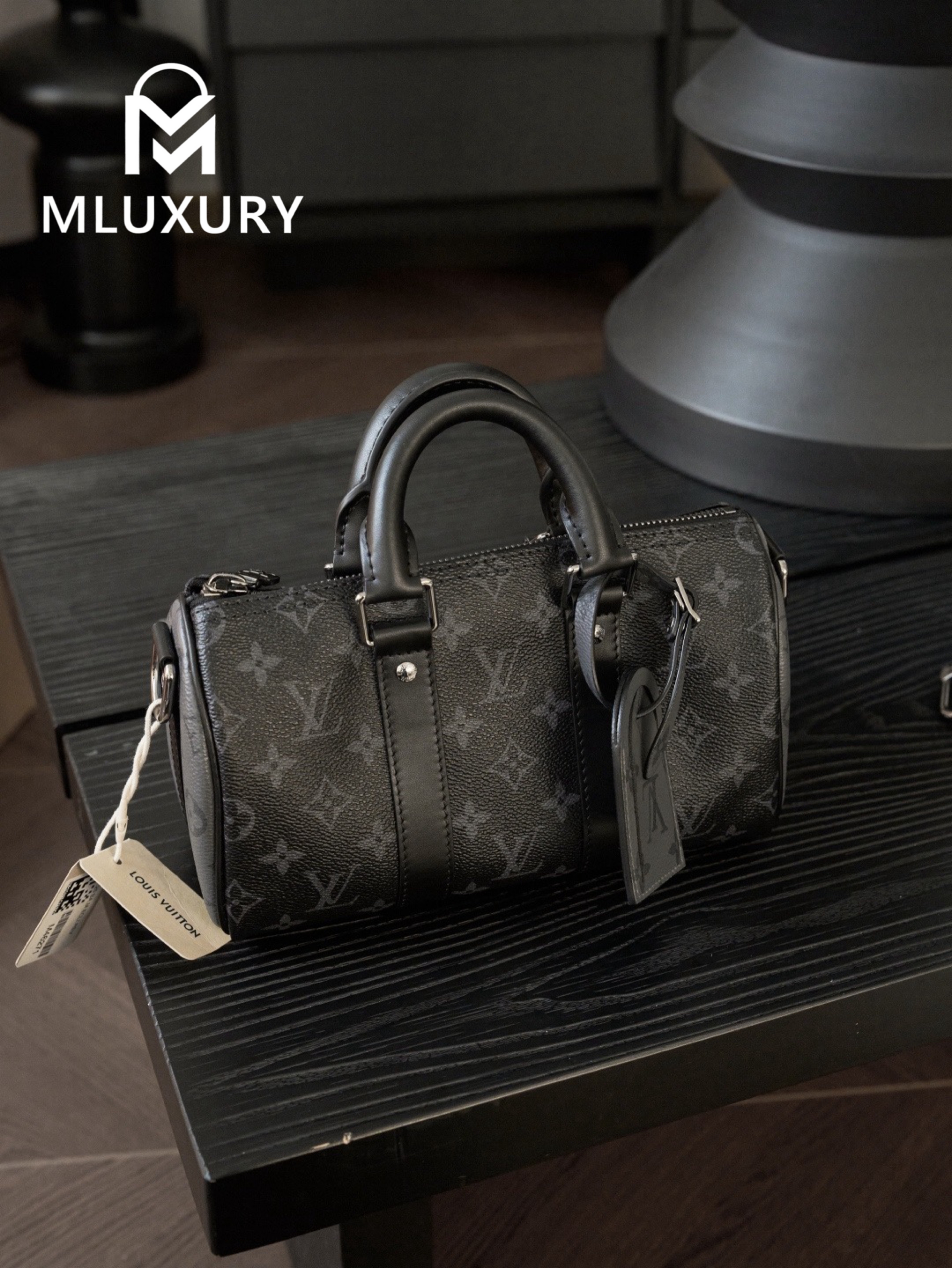 LOUIS VUITTON KEEPALL BANDOULIERE 25 Handbag