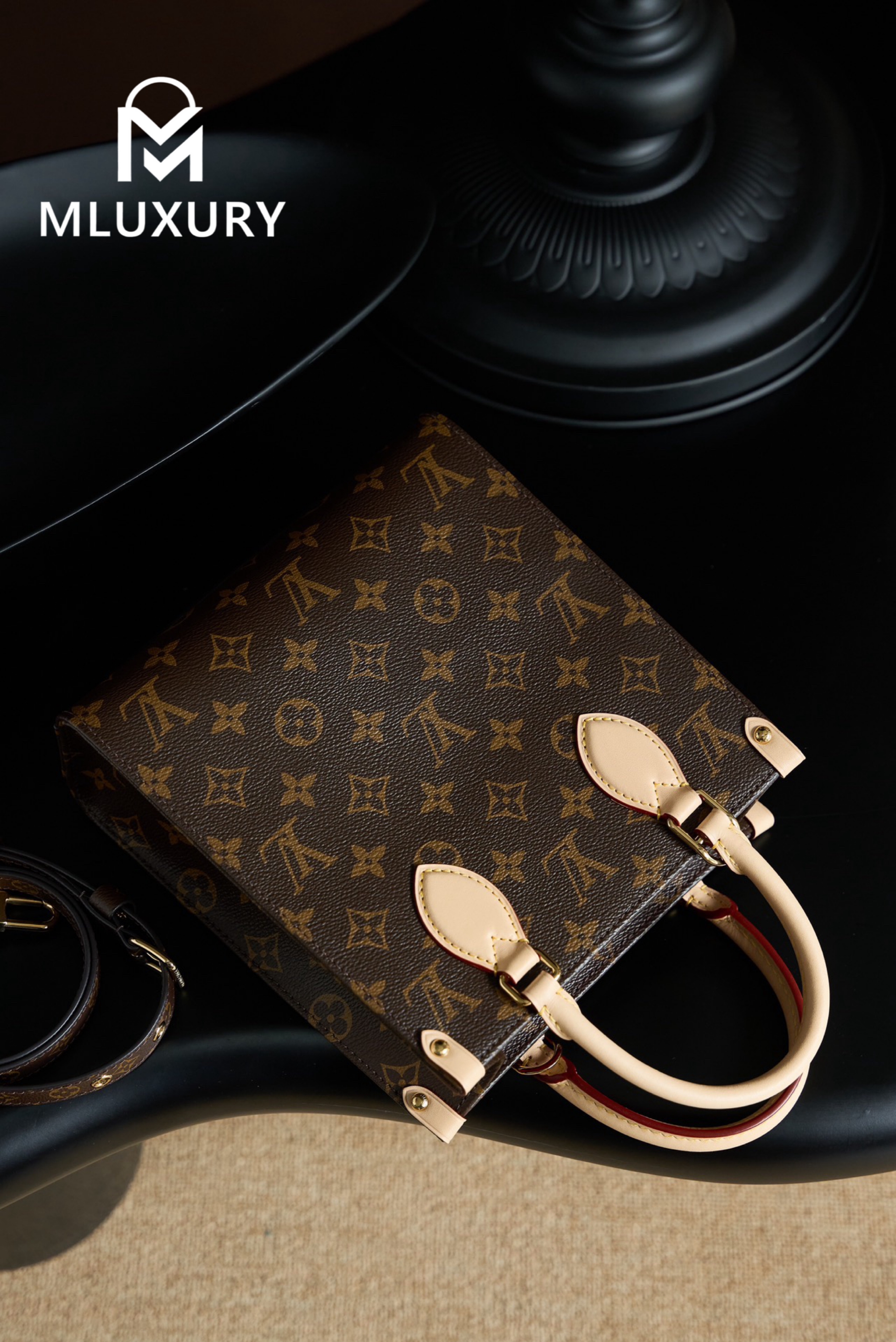 LOUIS VUITTON Sac Plat BB