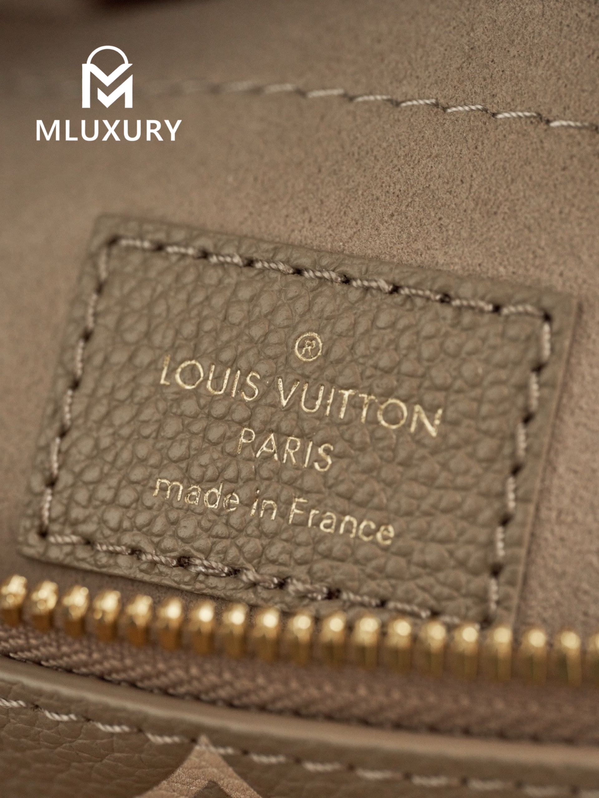 LOUIS VUITTON Speedy Bandoulière 20 Handbag, Elephant Grey