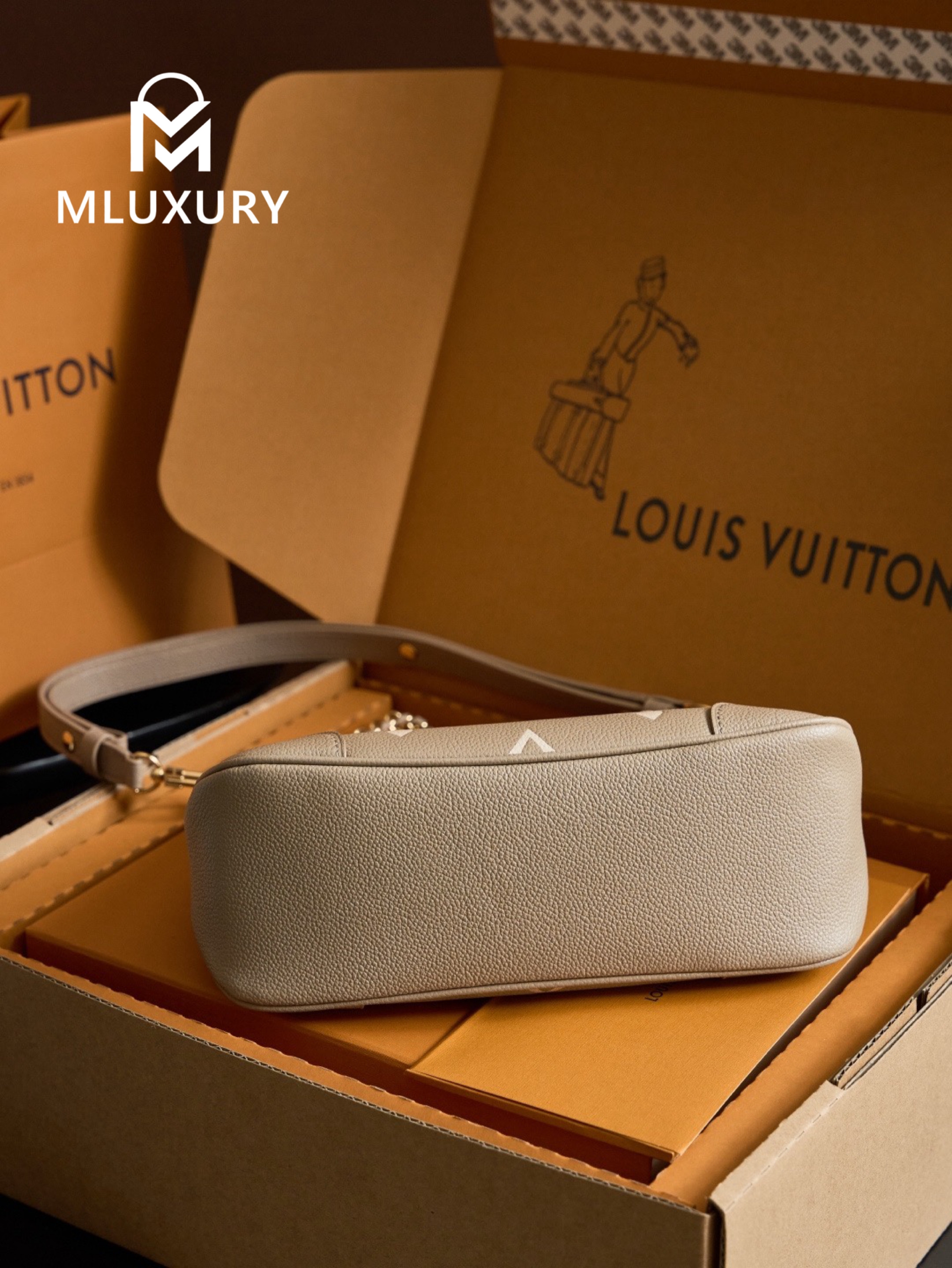 LOUIS VUITTON BOULOGNE (Small  Size) , Elephant Grey