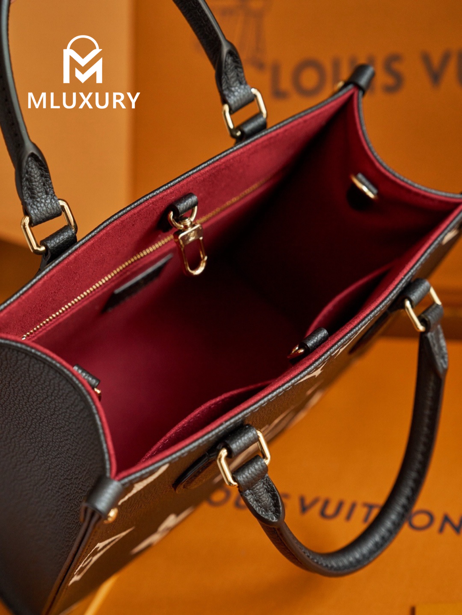 LOUIS VUITTON ONTHEGO (Small Size), Black