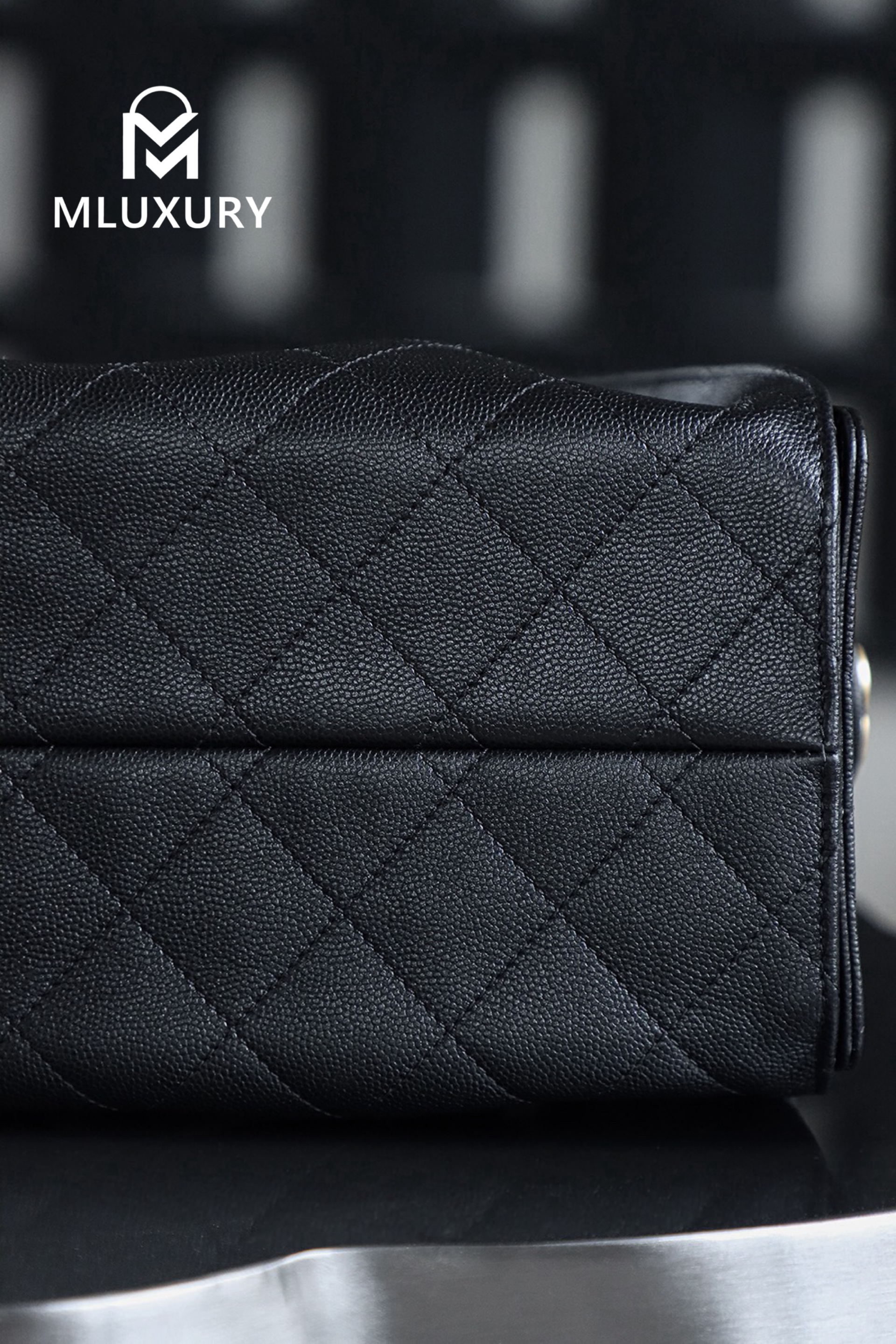CHANEL 25bag (Small), Black